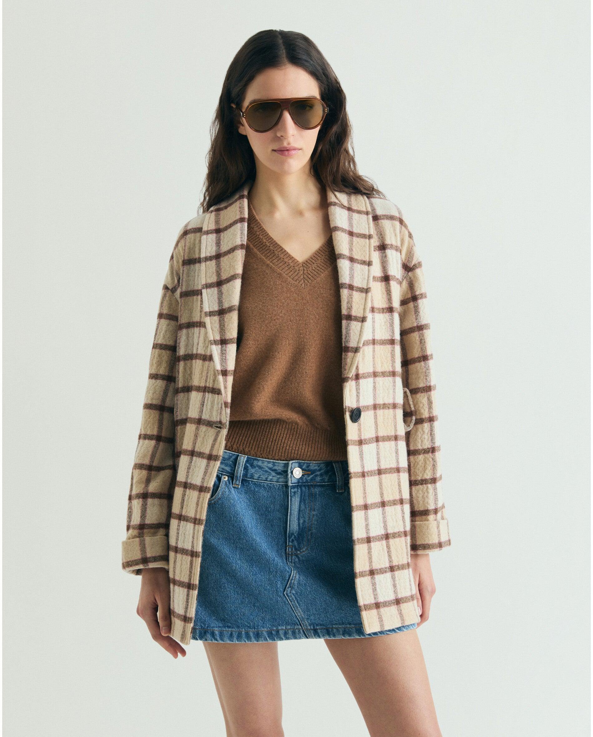 Imagem 0 de Sobretudo de Pano aos Quadrados com Fecho de Botão