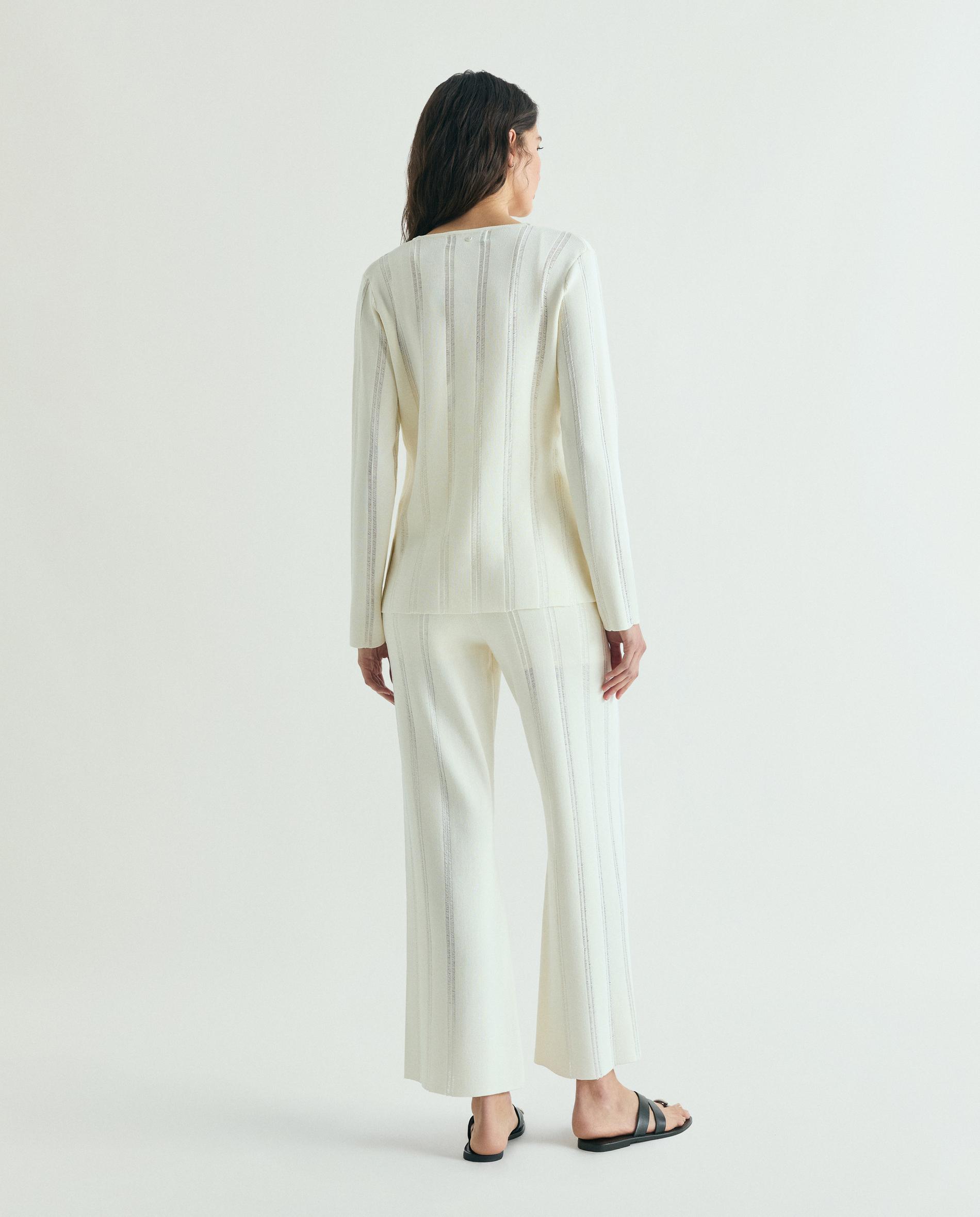 Cardigan com Decote em V e Fecho de Botões Cru-2