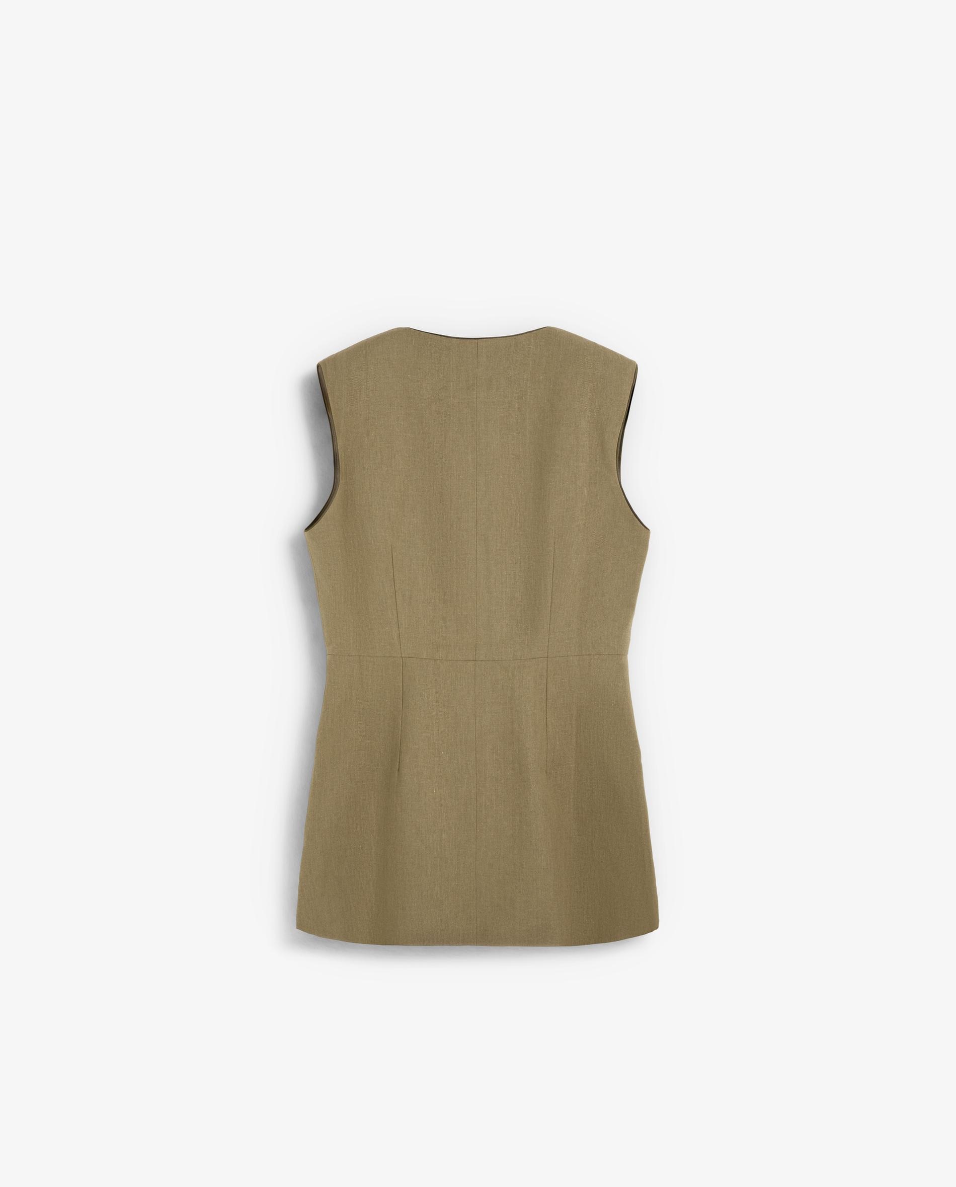 Colete Slim Fit com Decote em V Caqui-5