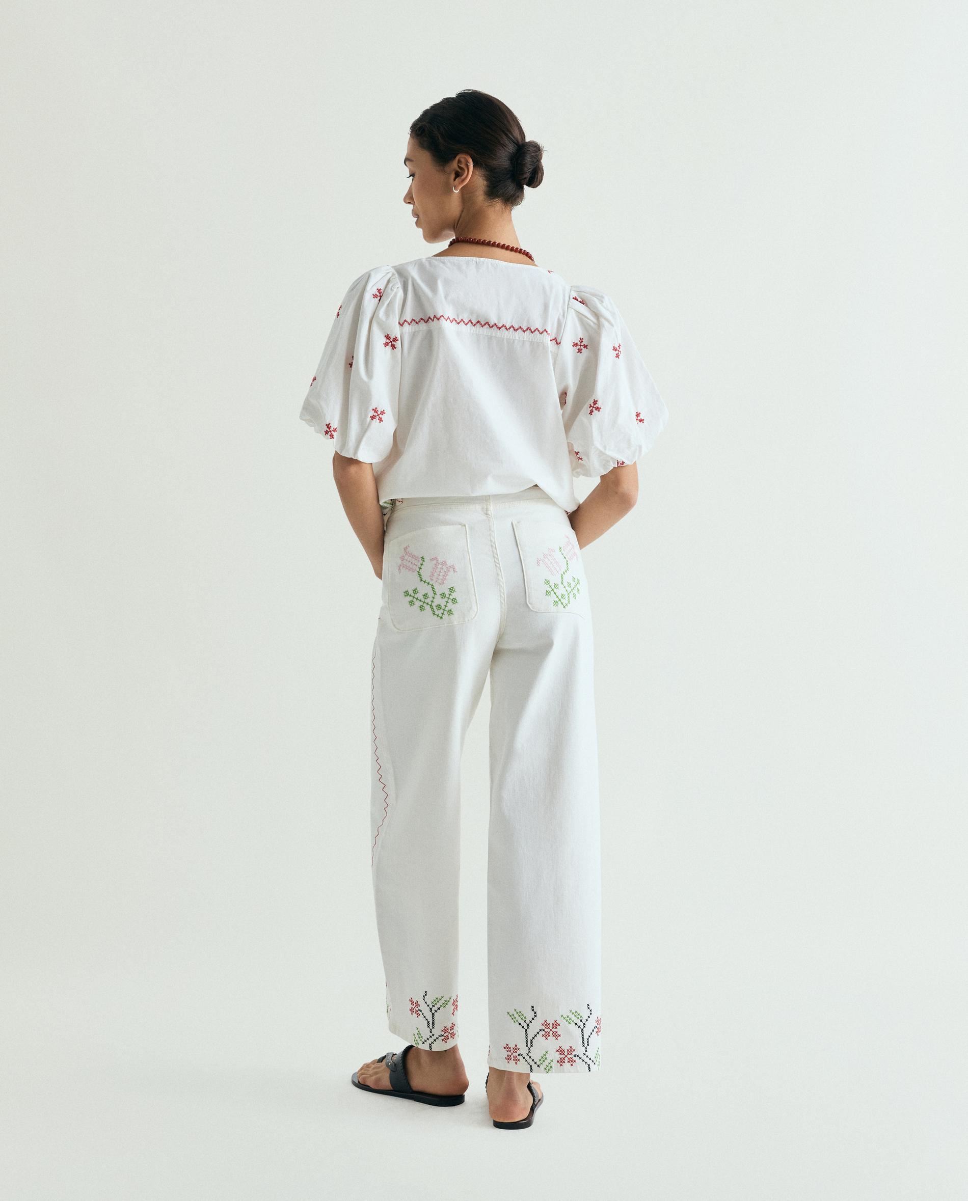 Jeans Largos Bordados de Cintura Média Alta Branco-3