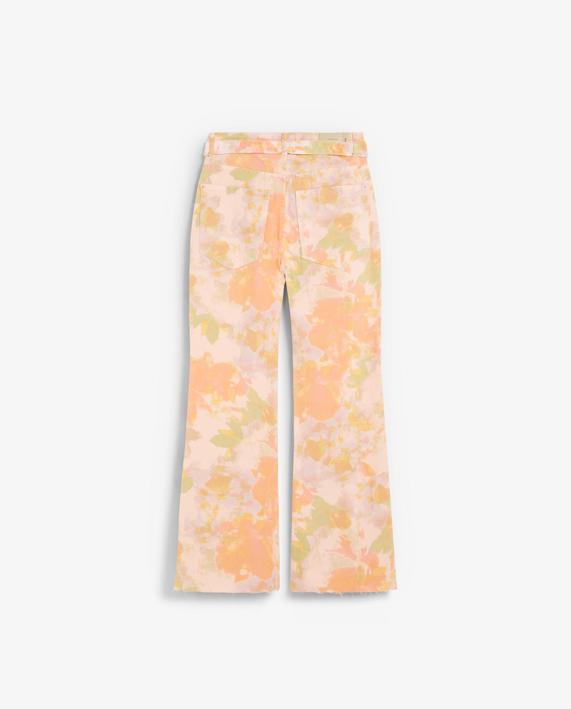 Jeans À Boca de Sino Estampados com Cinto em Tom Pêssego-5