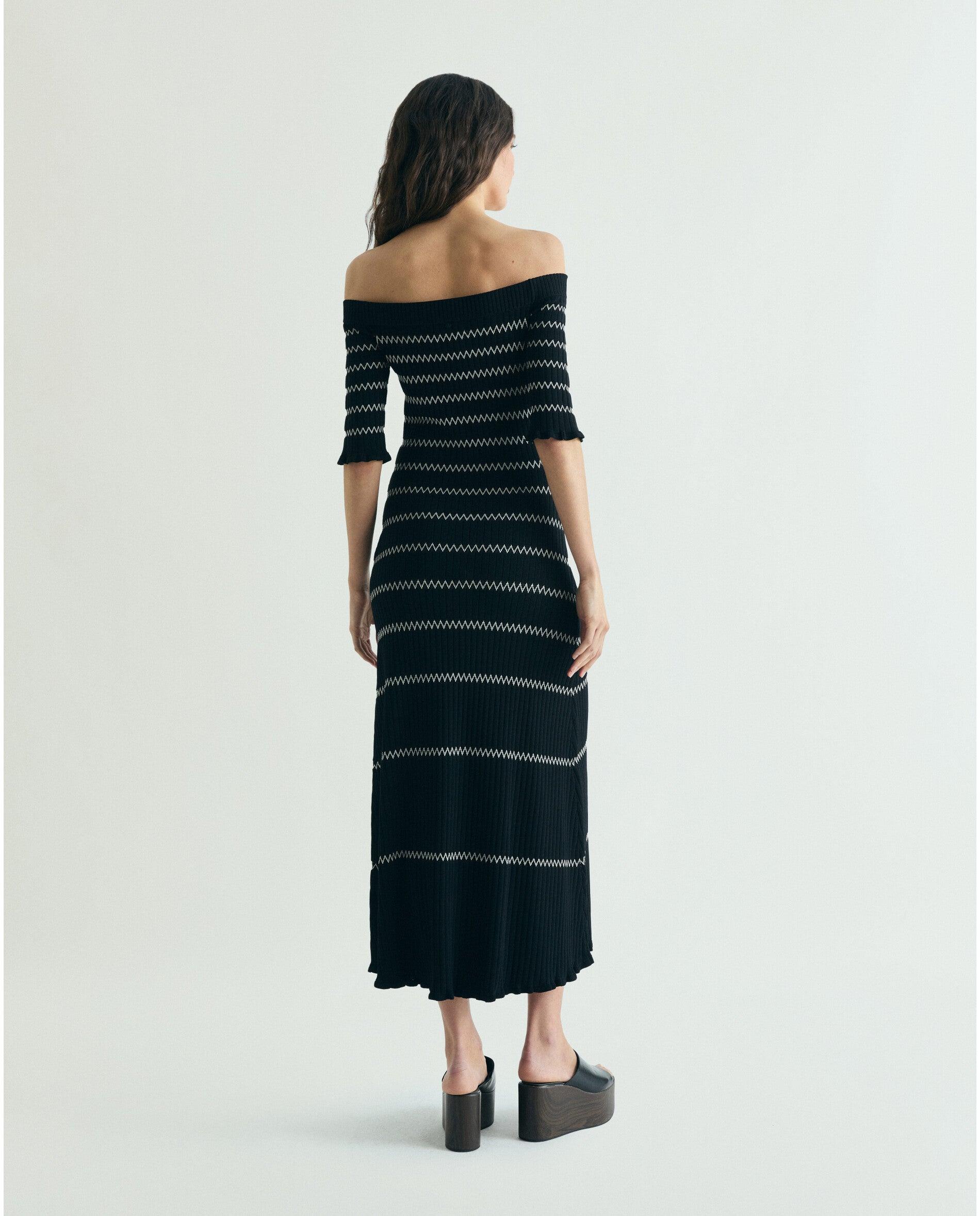 Vestido Midi com Textura às Riscas Preto-3