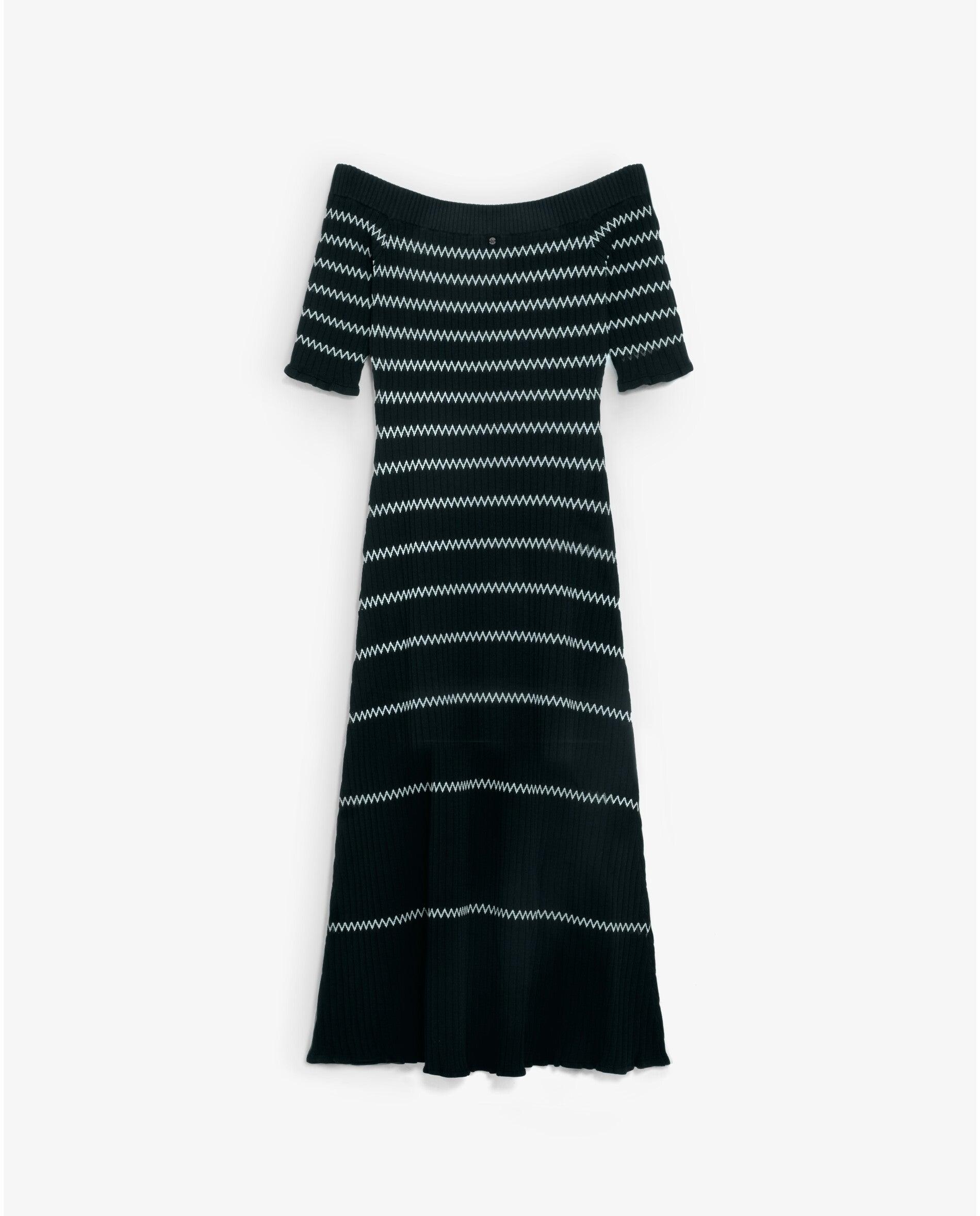 Vestido Midi com Textura às Riscas Preto-7