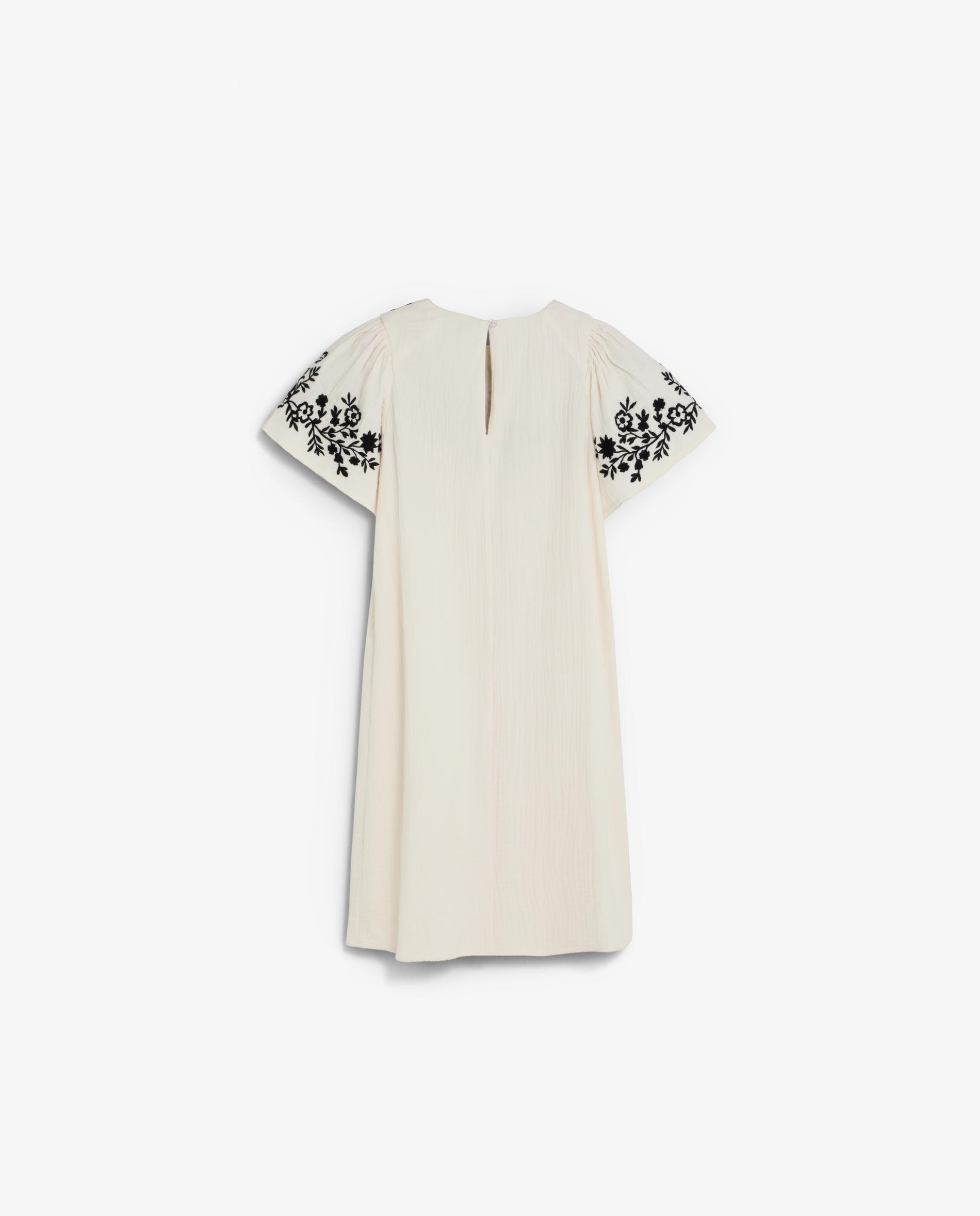 Vestido Infantil de Manga Curta com Bordado Floral Scalpers Branco-6