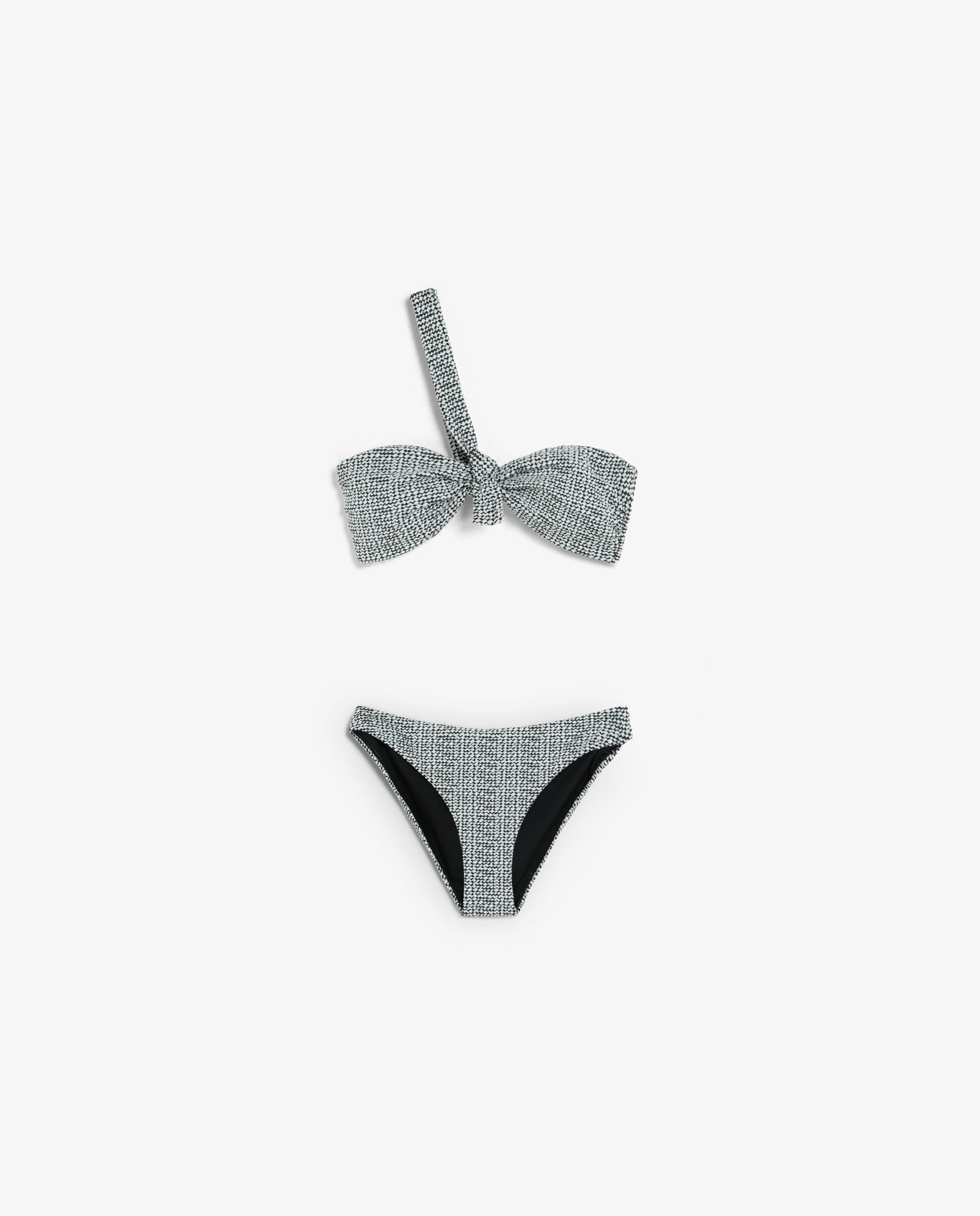 Biquíni Completo Bandeau com Braguita Clássica Preto / Branco-5