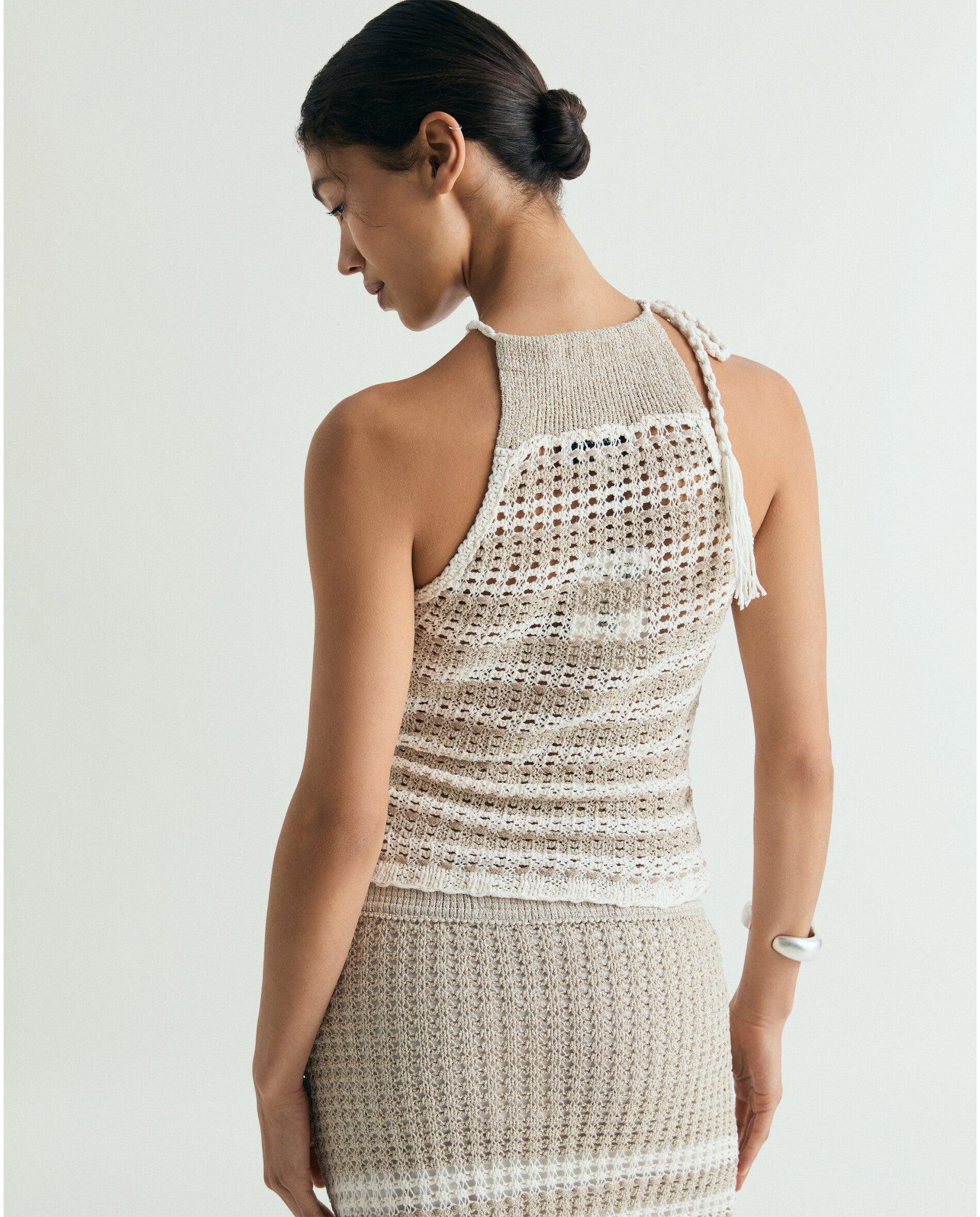 Top de Crochet Forrado com Gola Halter Natural-2