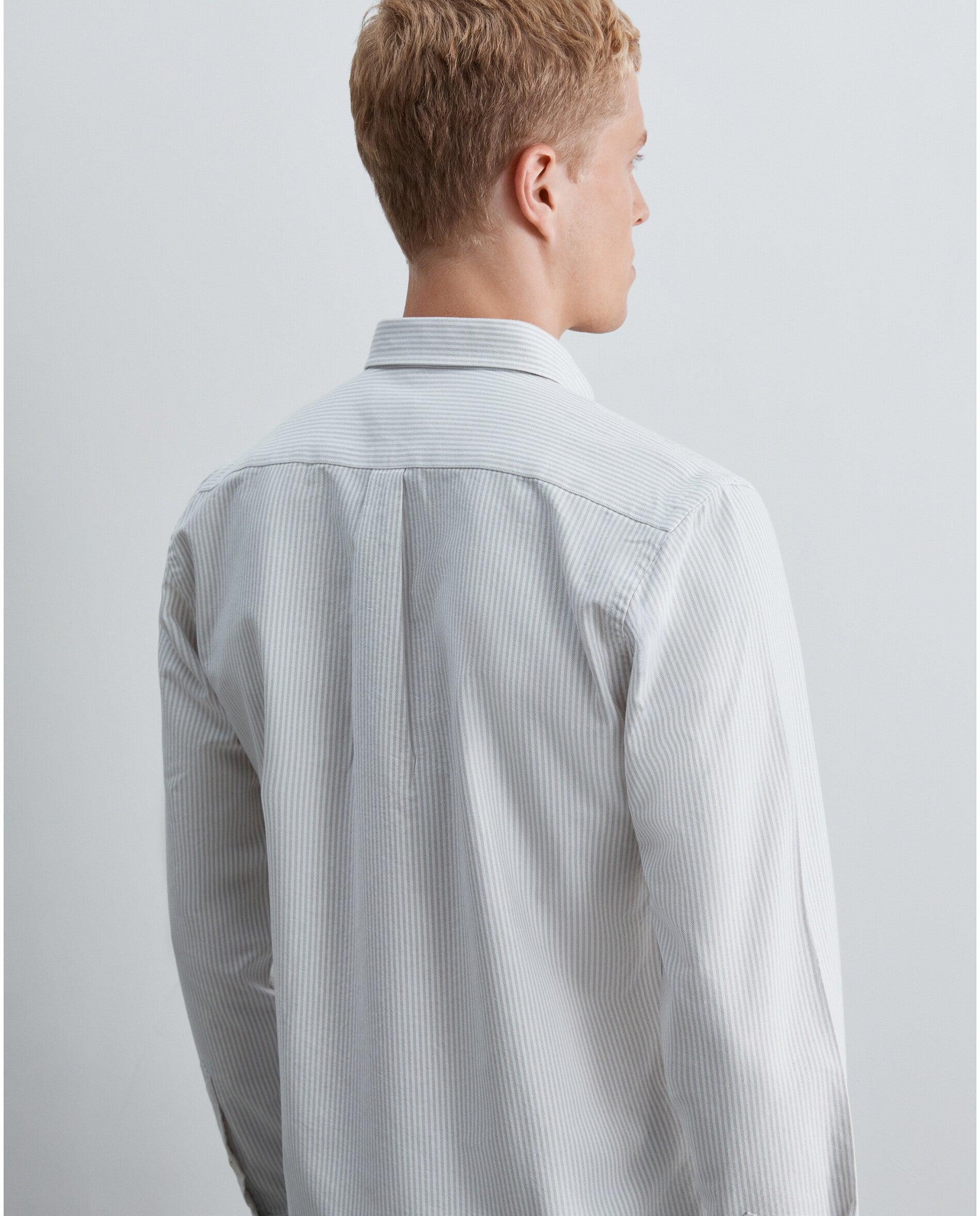 Camisa Oxford Regular Fit Às Riscas Taupe-6