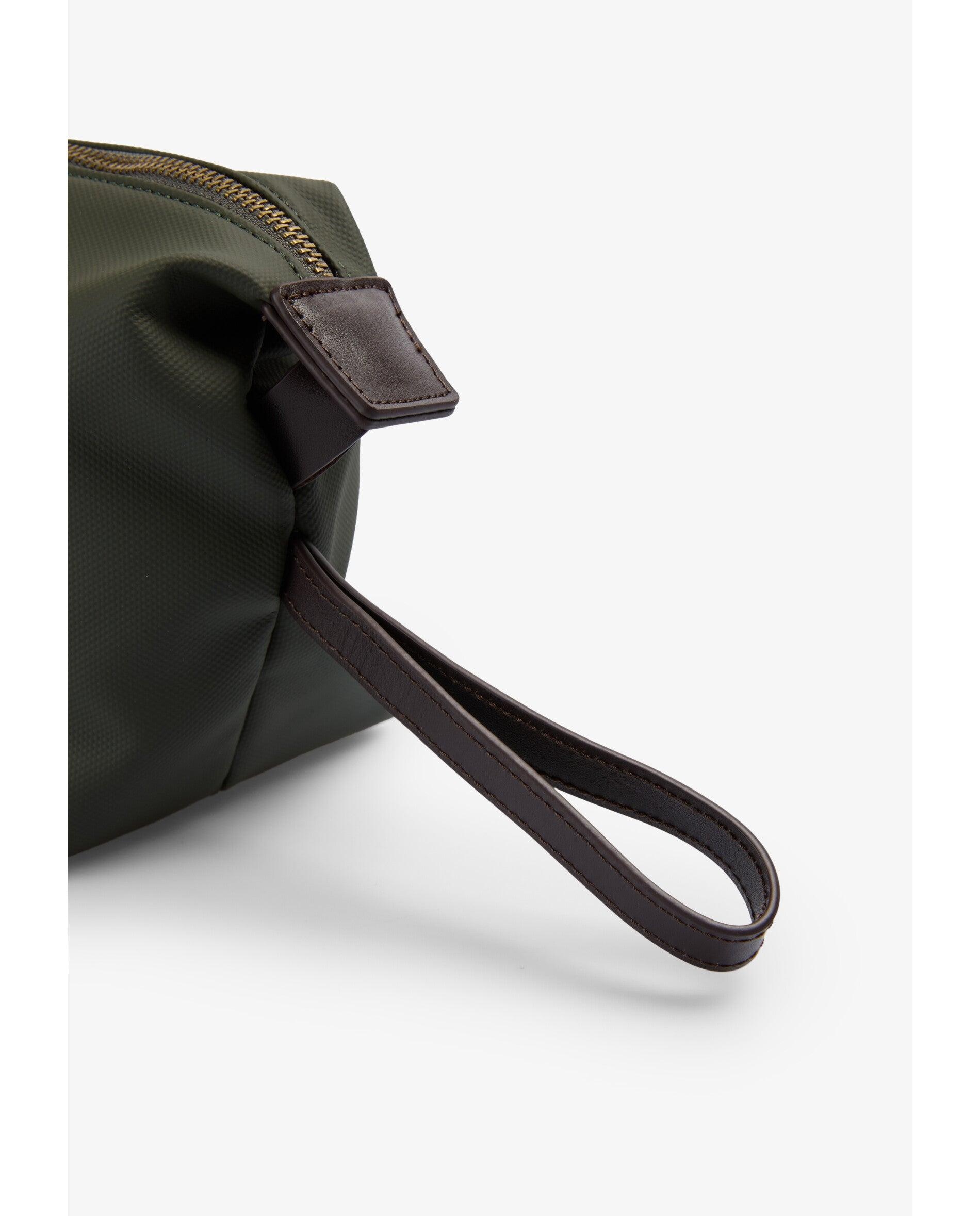Necessaire em Tecido Encerado com Detalhes em Pele Verde-militar-5