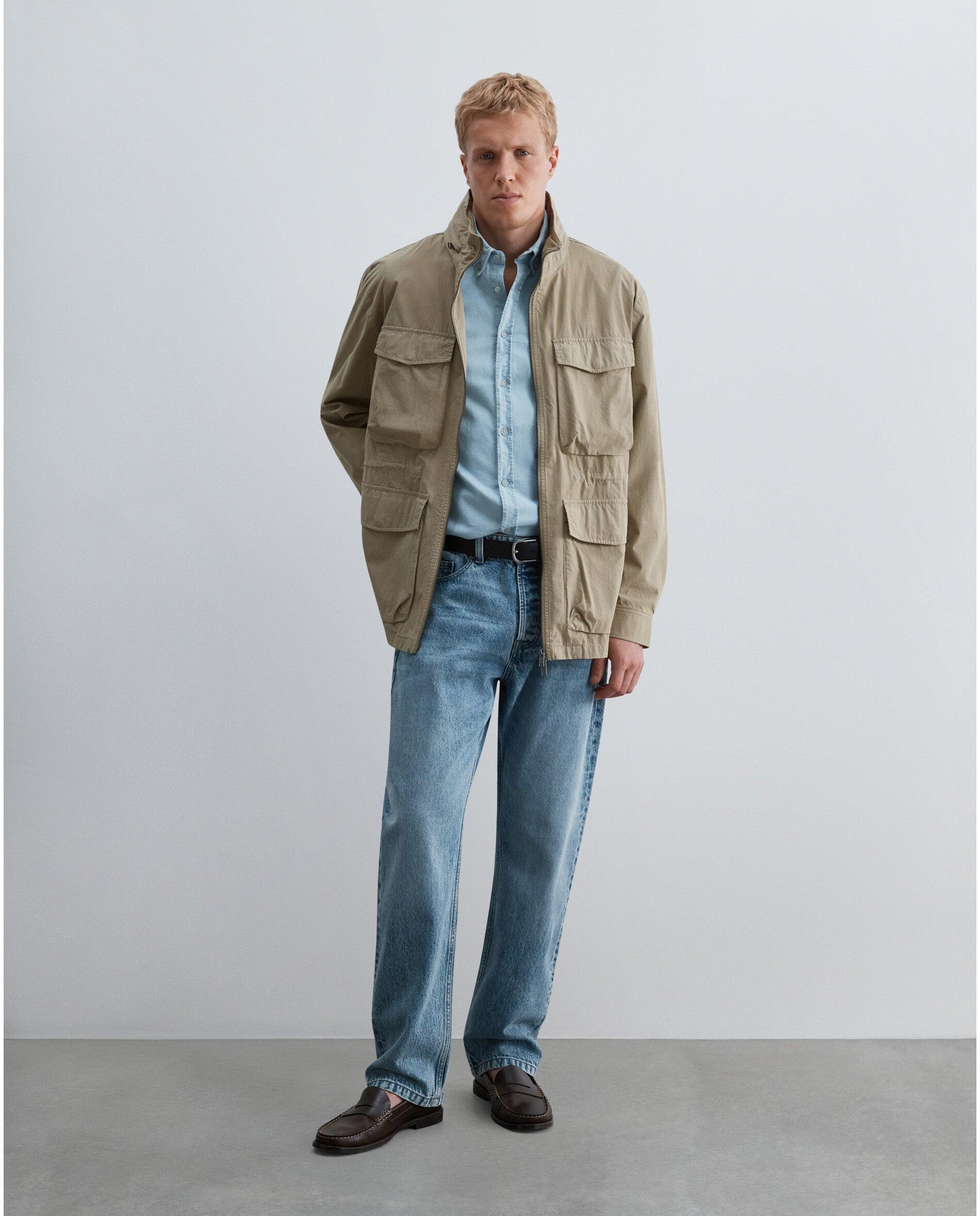 Casaco Estilo Utility com Gola Alta e Fecho Zip Camel-2