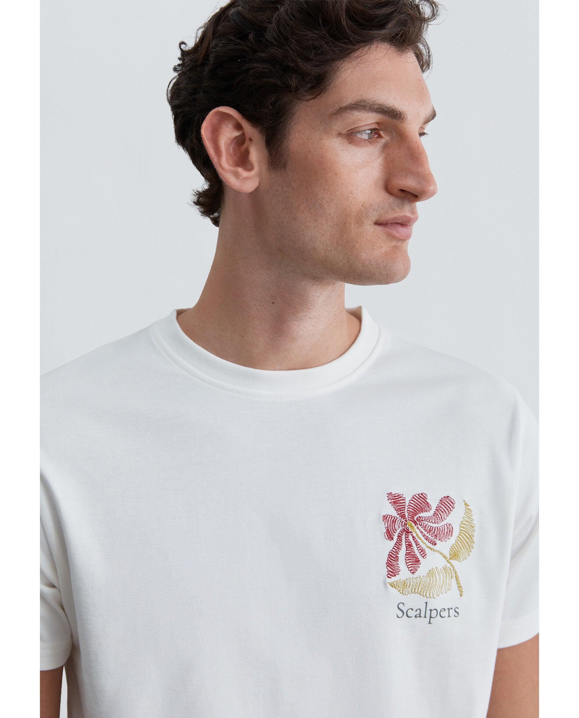 T-shirt de Manga Curta Regular Fit com Detalhe Floral Branco-5