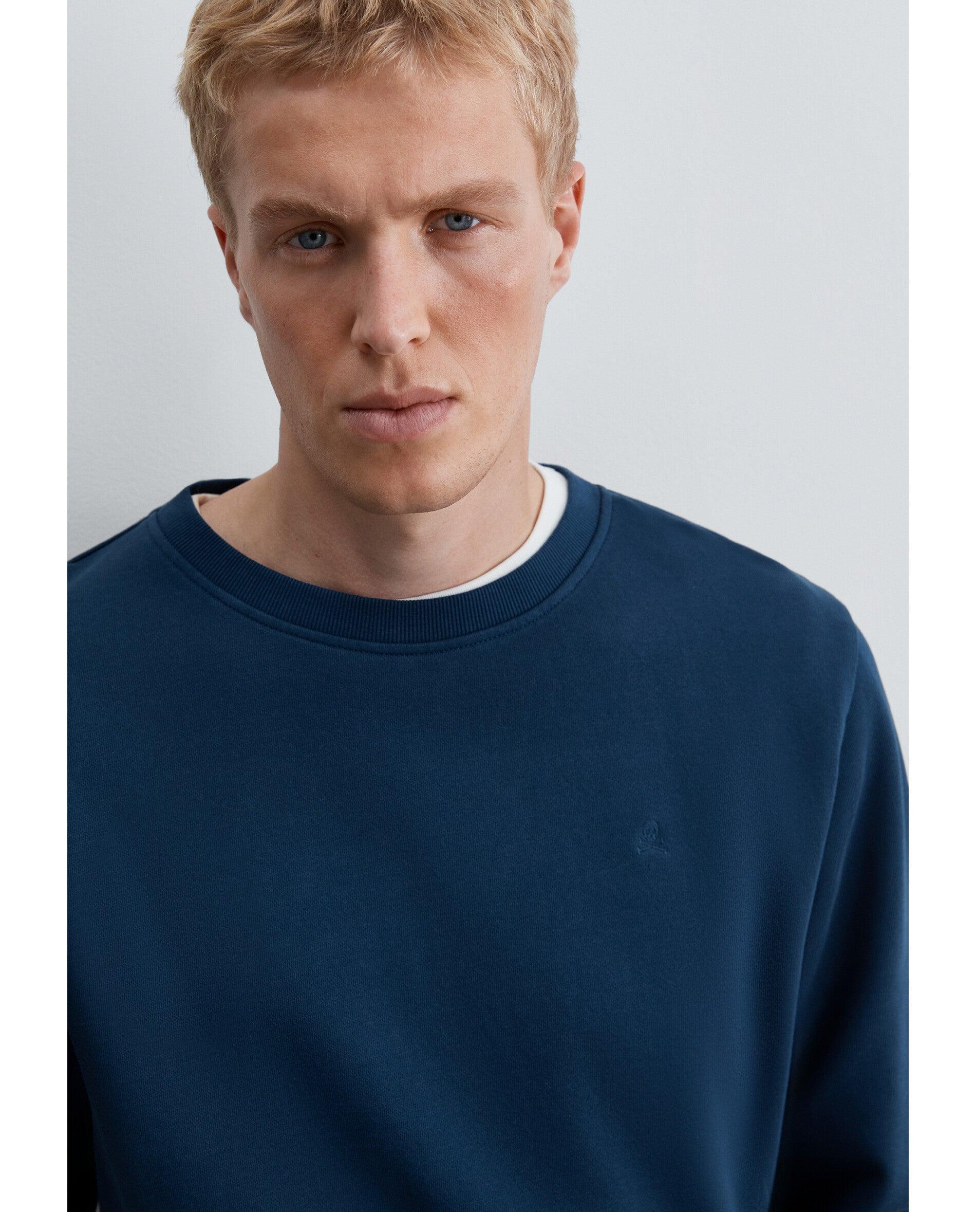 Sweatshirt com Gola Redonda e Logo Posterior em Relevo Azul-escuro-5