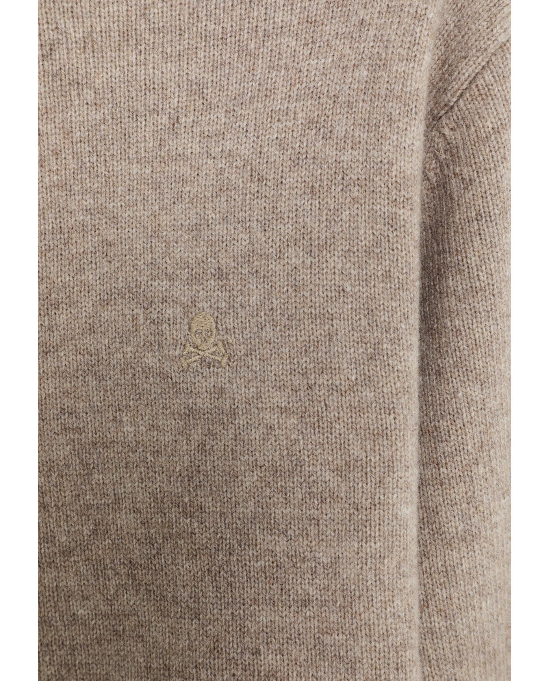 Camisola com Gola Redonda e Caveira Bordada no Peito Taupe-3