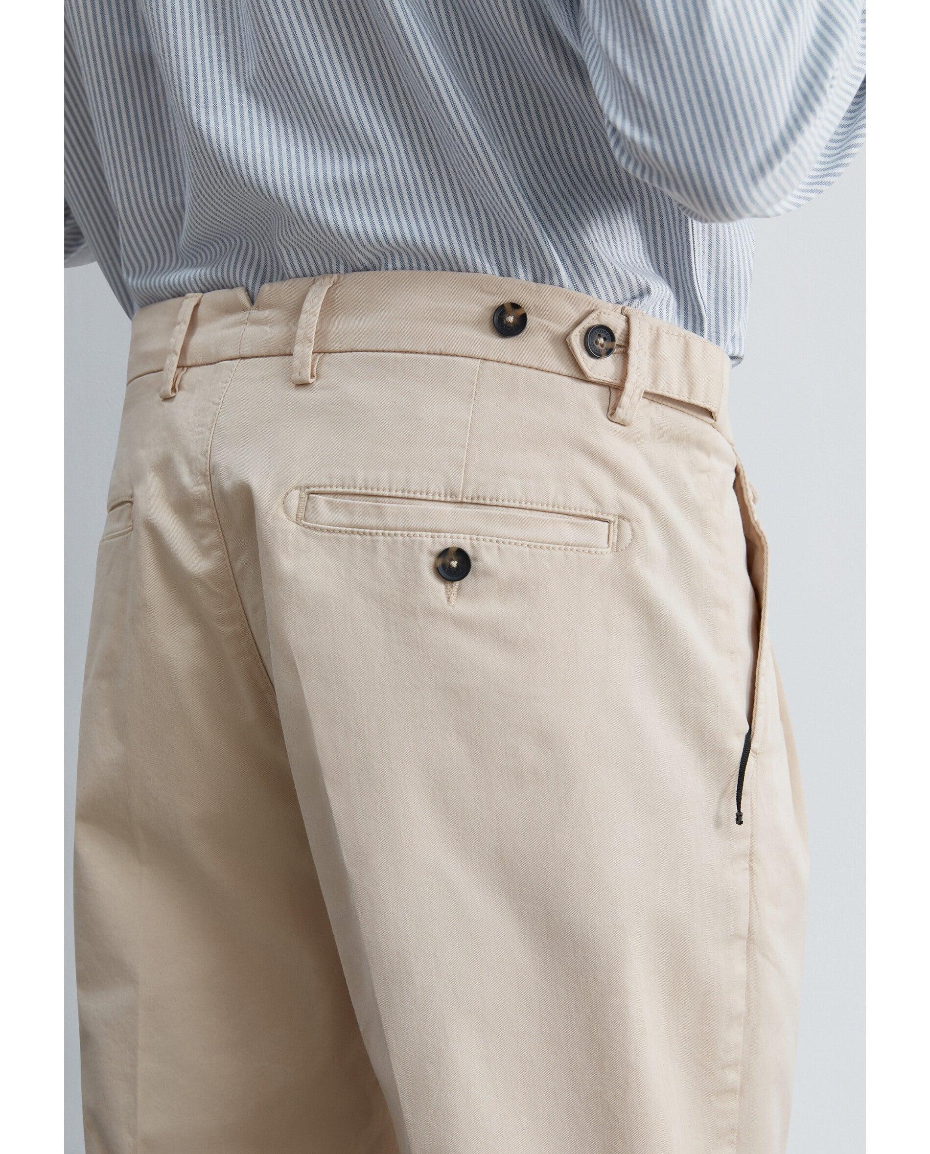 Calças Chino com Pinças Frontais e Ajuste Lateral com Botões Natural-5