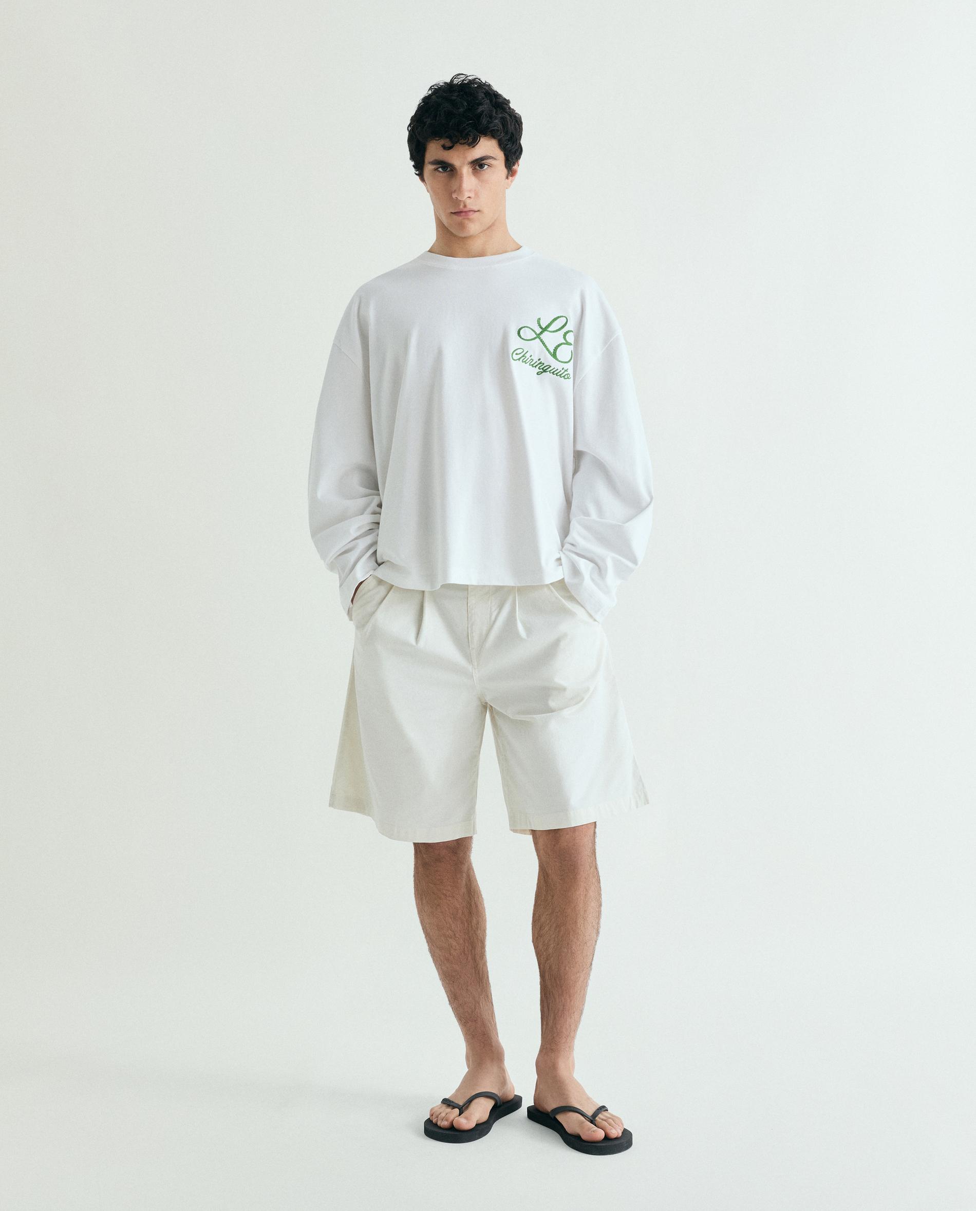 T-shirt de Manga Comprida Boxy Fit com Bordado no Peito Branco-marfim-2