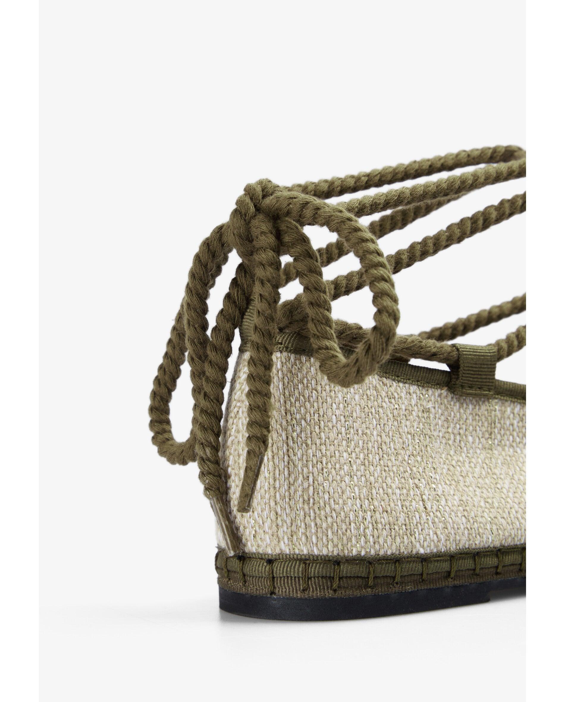 Sabrinas Rasas com Cordões para Atar Natural-5