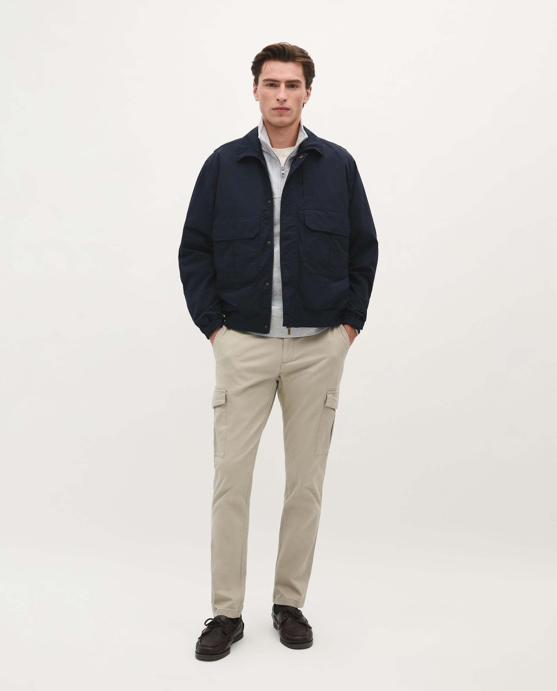 Imagem 0 de Calças Cargo com Presilhas na Cintura