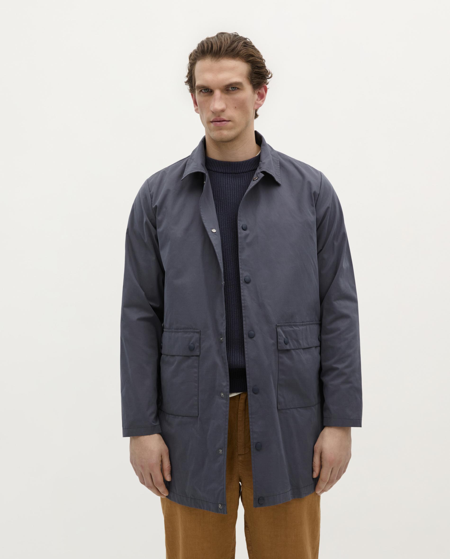 Imagem 0 de Chuva Leve com Capuz