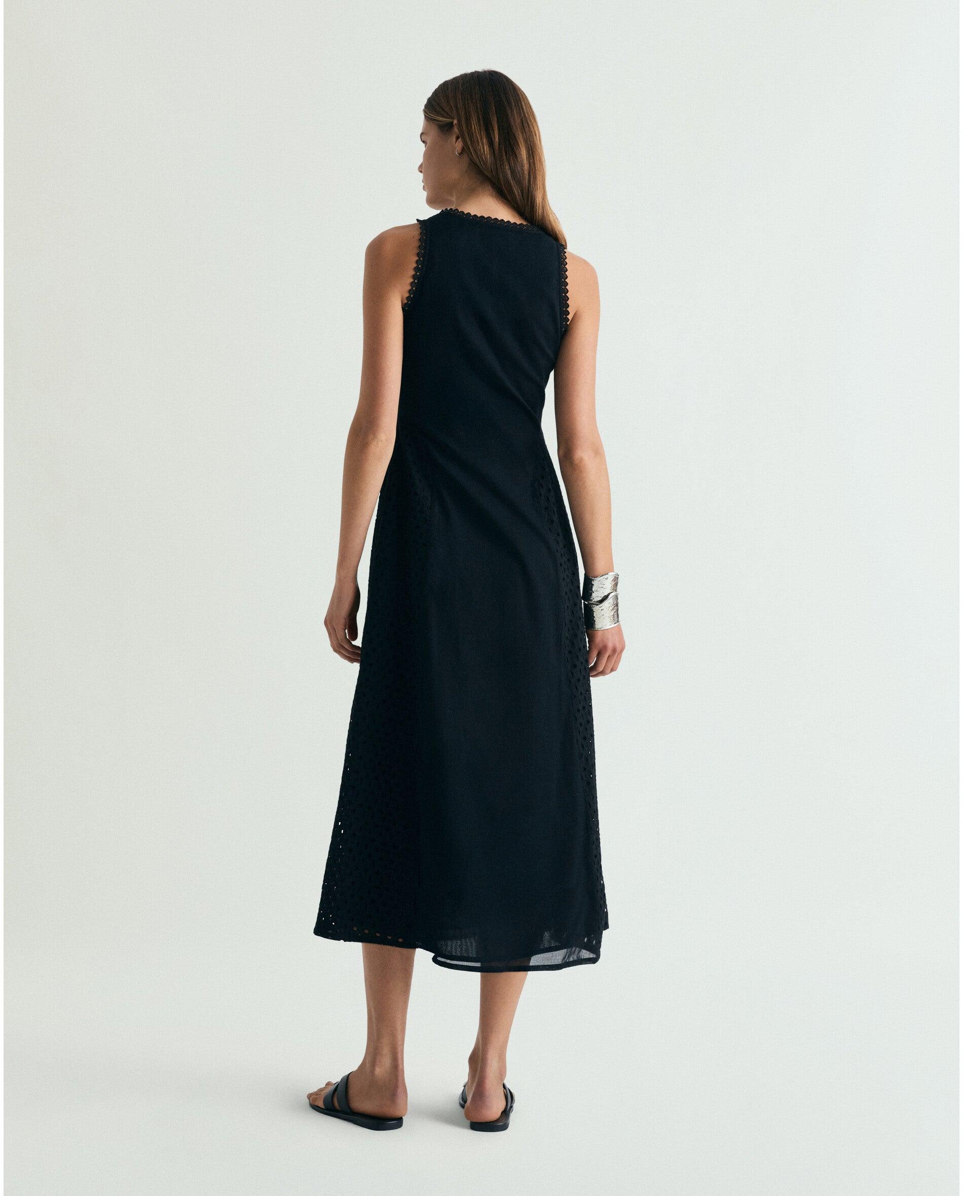 Vestido Midi com Terminações Perfuradas e Decote em V Preto-3