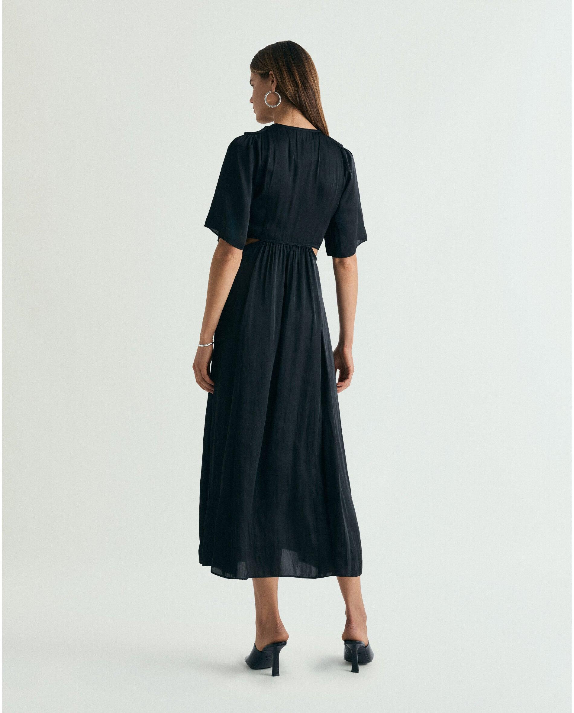 Vestido Midi Cut Out com Decote em V Preto-3