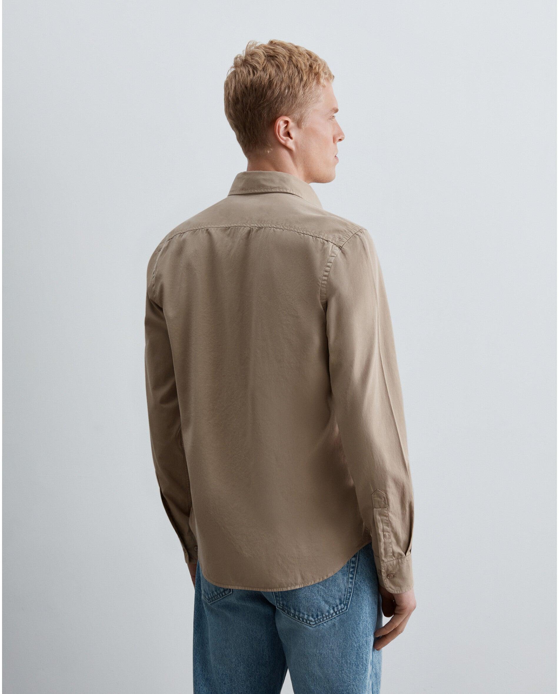 Camisa Regular Fit com Caveira Bordada Taupe-2