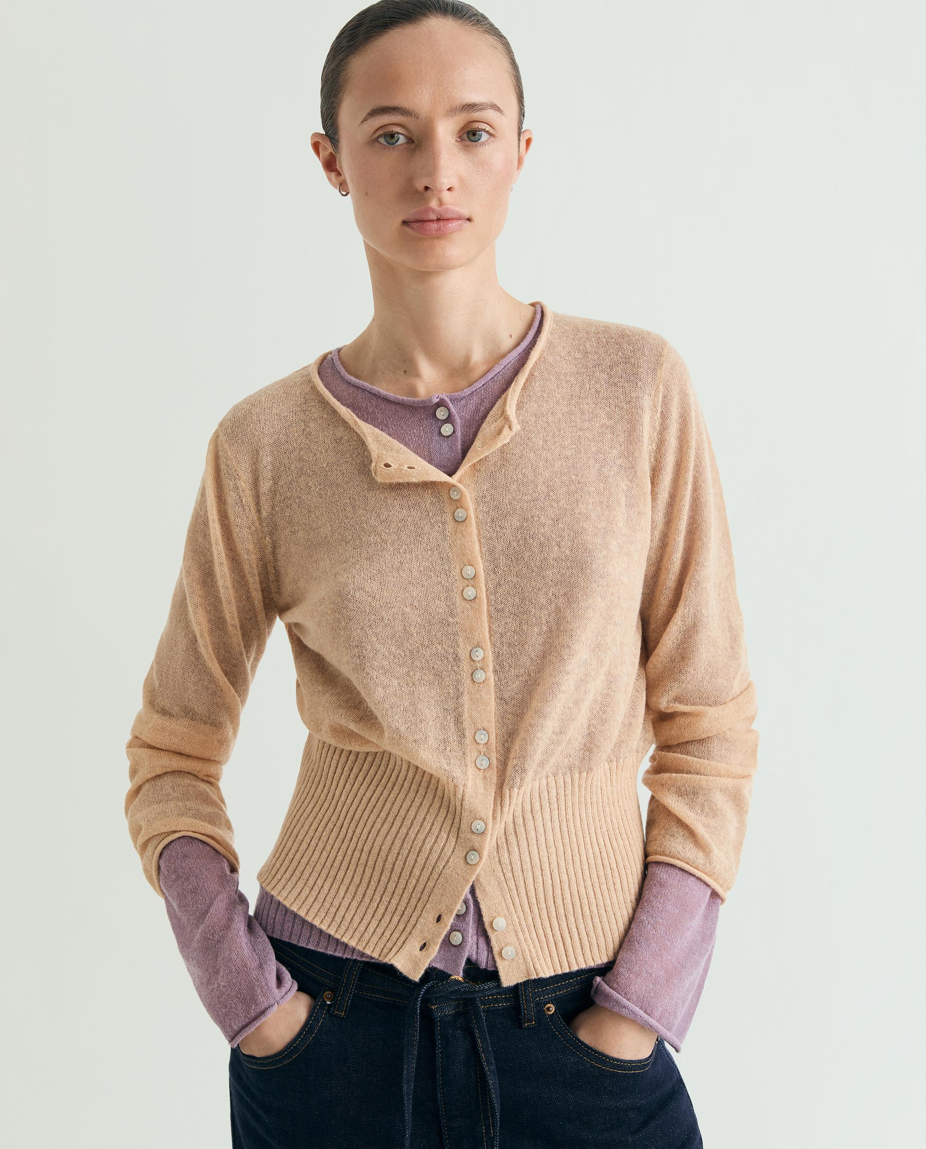 Cardigan de Malha Fina com Botões Efeito Madrepérola Mostarda-1