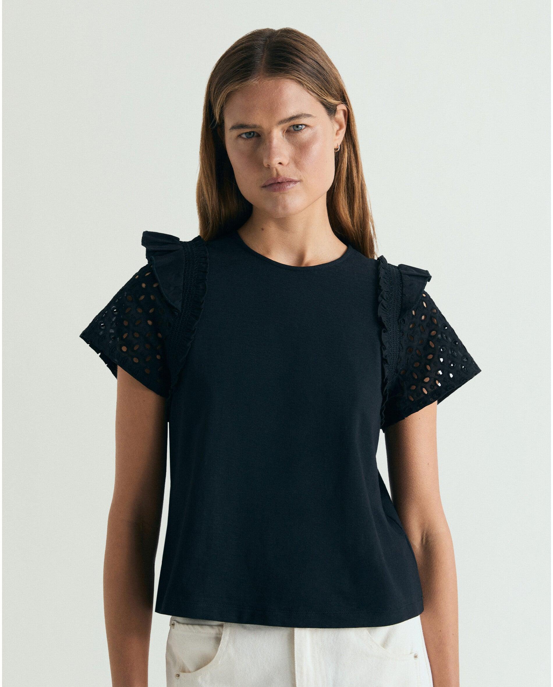 Imagem 0 de T-shirt com Folhos e Mangas Perfuradas