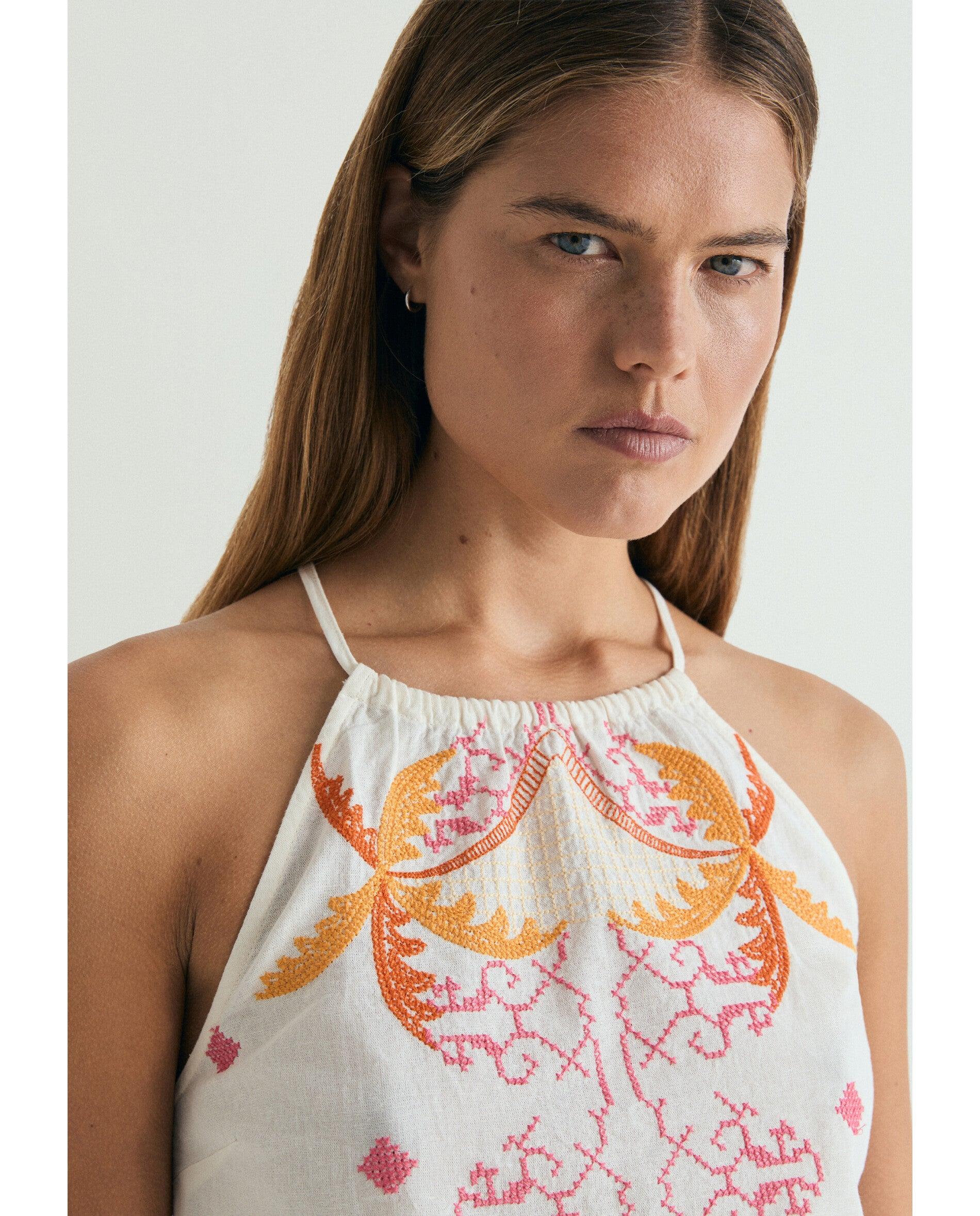 Top Bordado com Gola Halter Cru-2