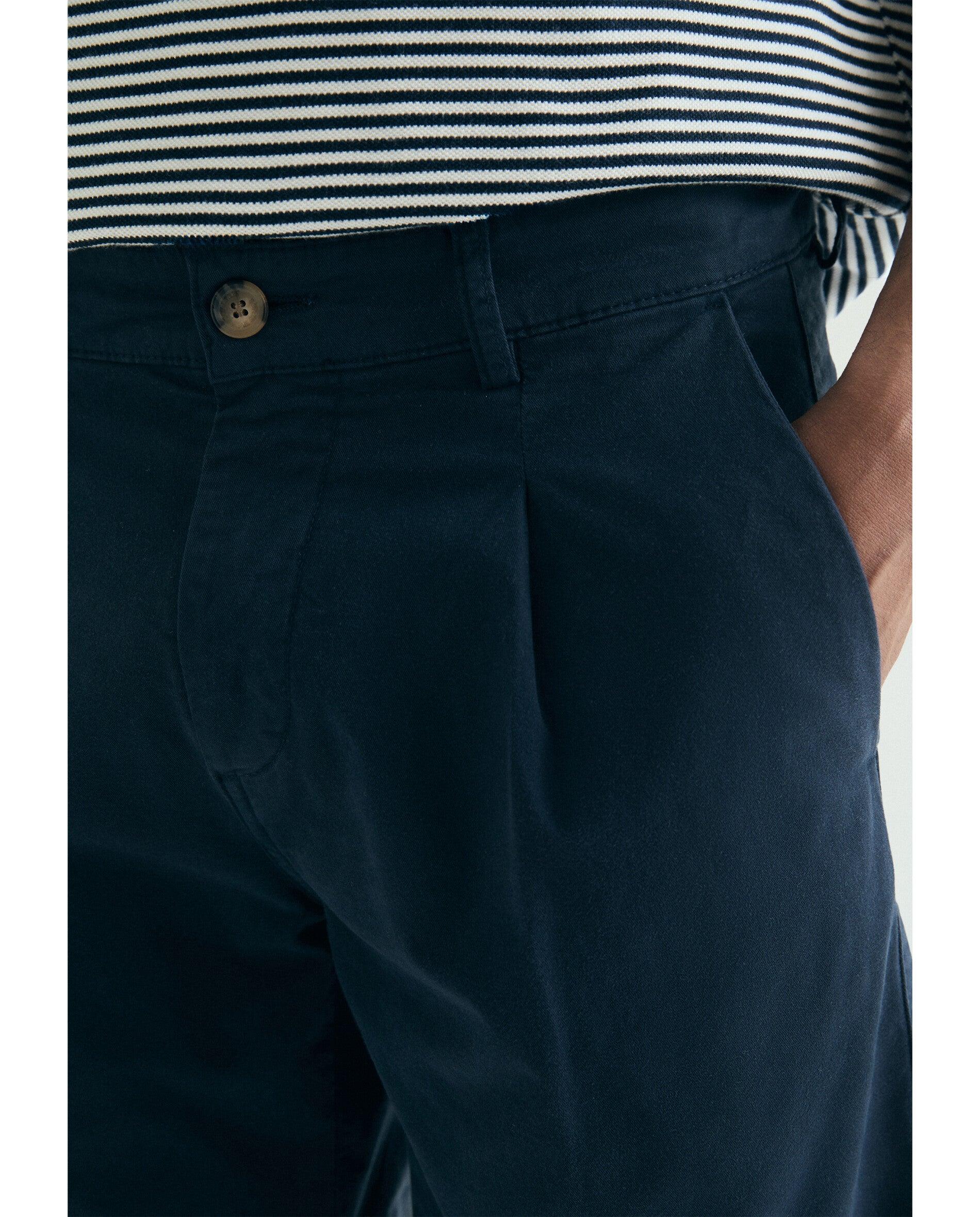 Calças Curtas Calças Chino com Pinças Ligeiramente Elásticas Navy-4
