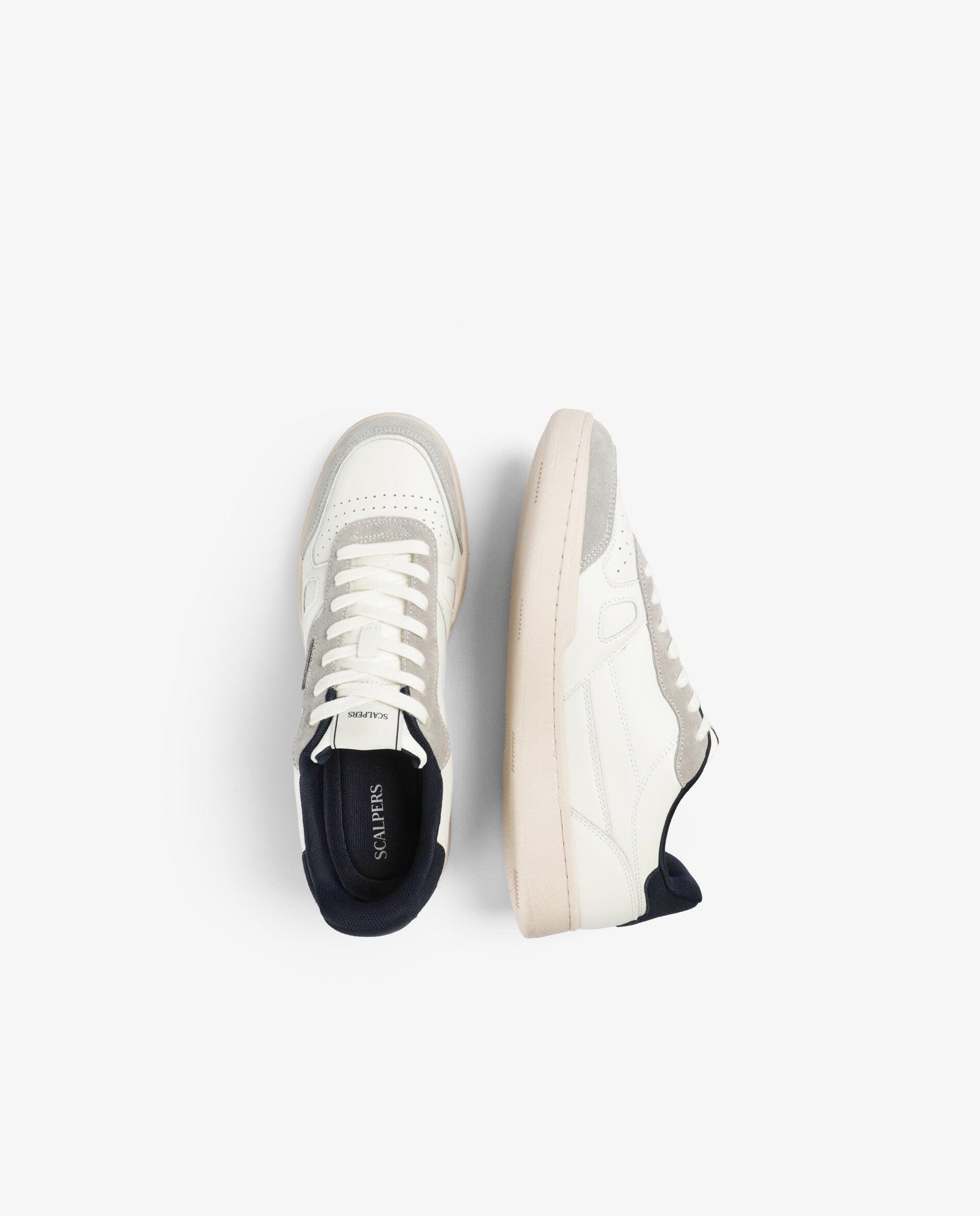 Sapatilha Retro em Pele e Camurça com Sola Rasa Branco-8