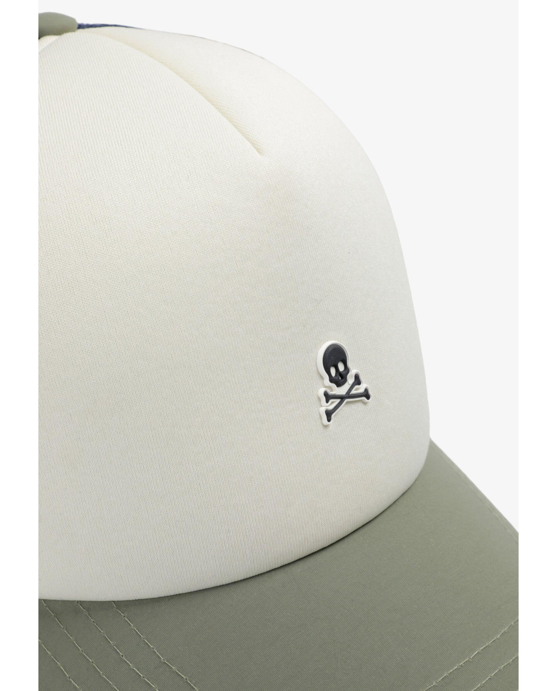 Boné Trucker Ajustável com Aba em Contraste Branco-3