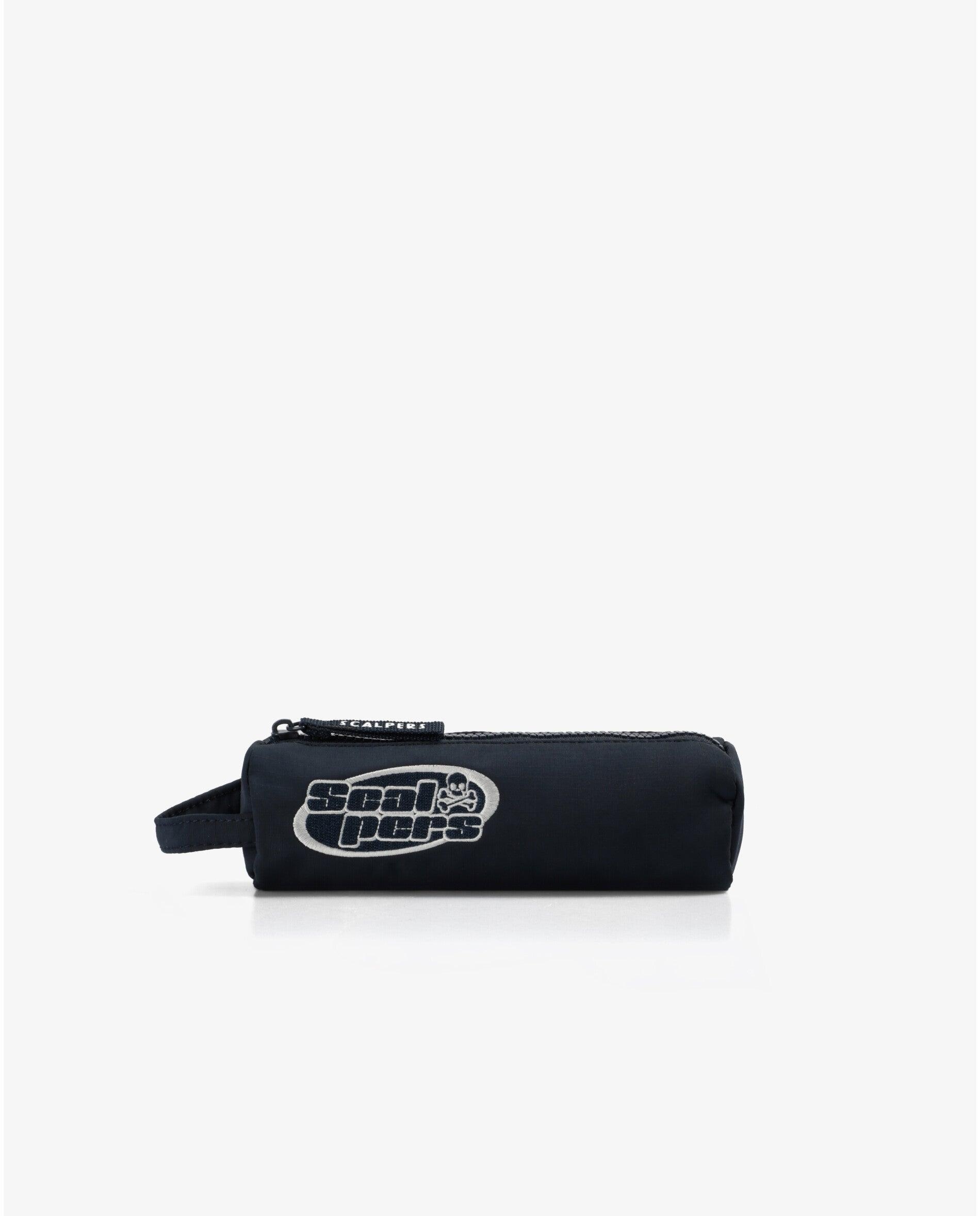 Imagem 0 de Estojo Infantil em Tecido Resistente com Fecho Zip e Alça Lateral