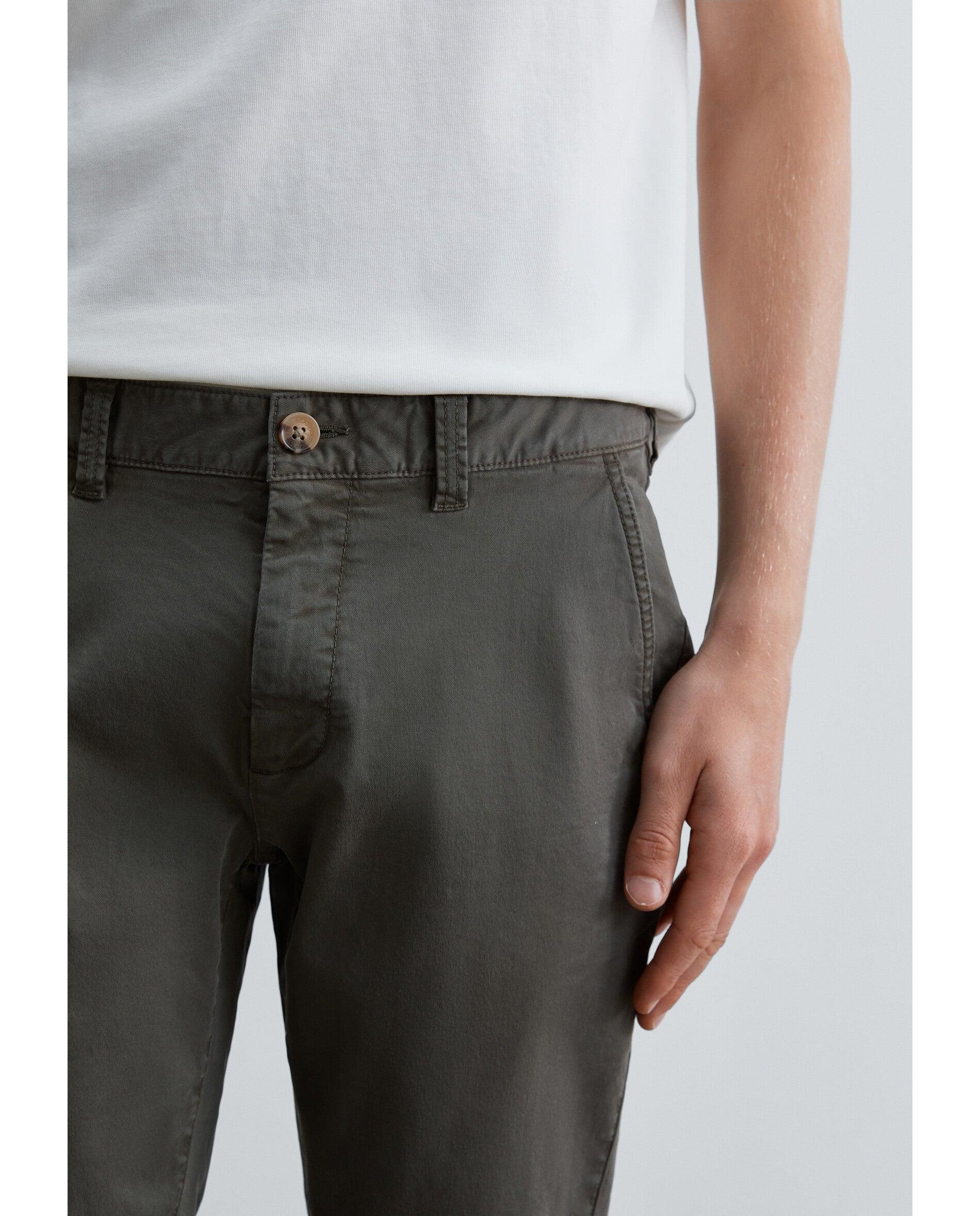 Calças Chino Slim Fit com Bolsos Frontais Inclinados Verde-militar-4