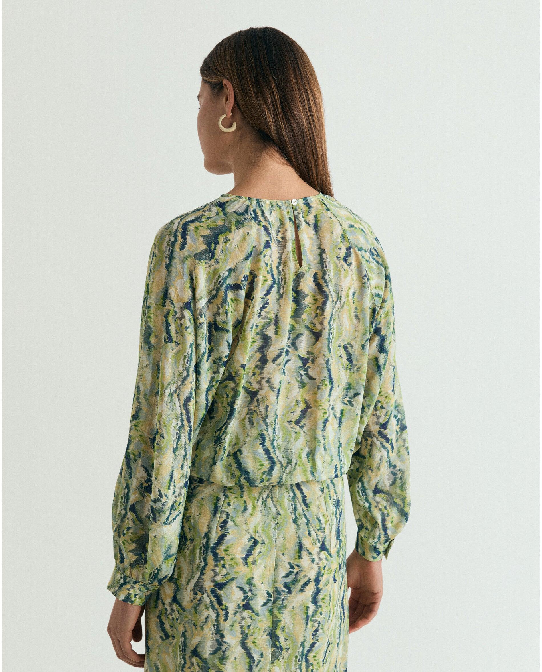 Blusa Estampada com Abertura no Decote Verde-2