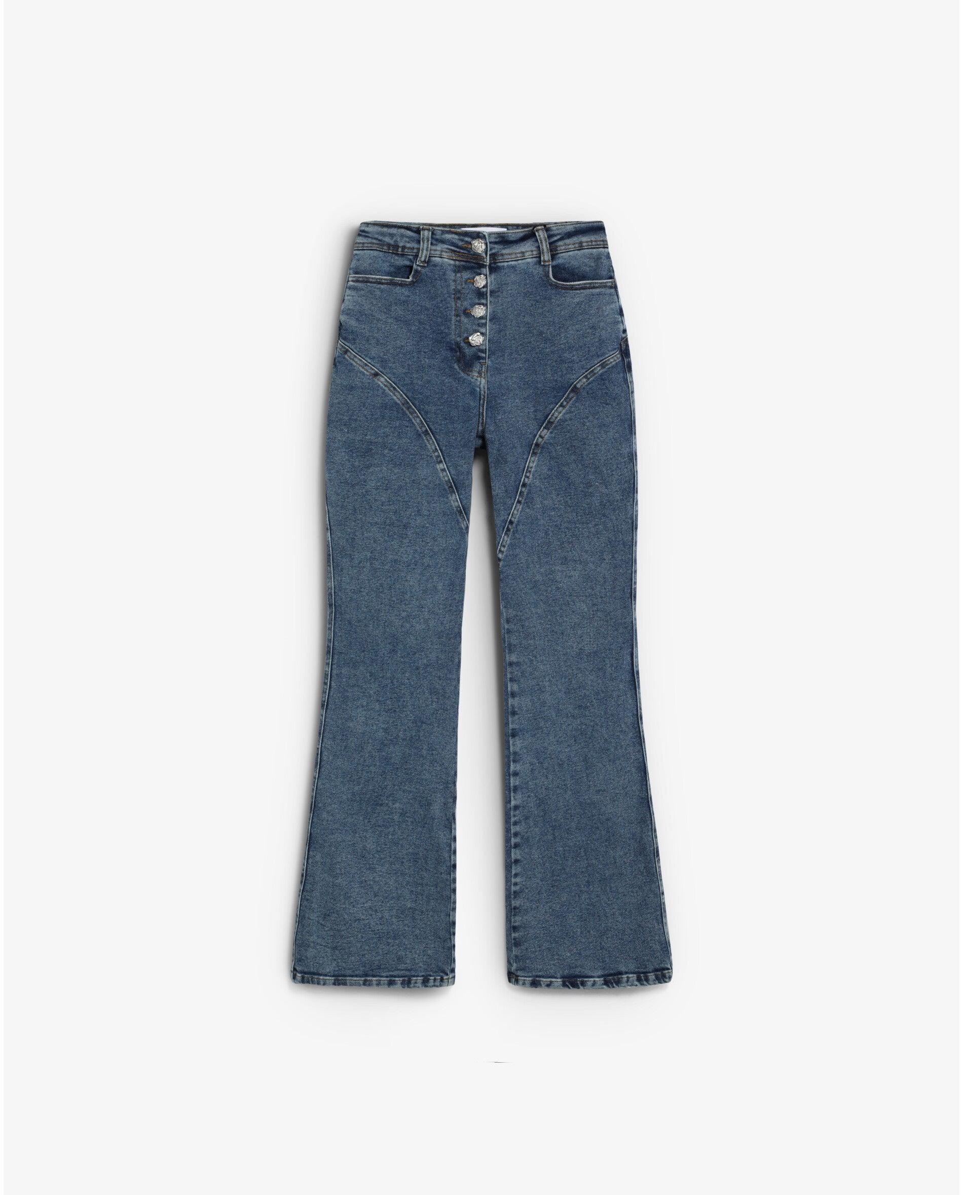 Imagem 0 de Jeans Boocut com Costuras e Fecho de Botões