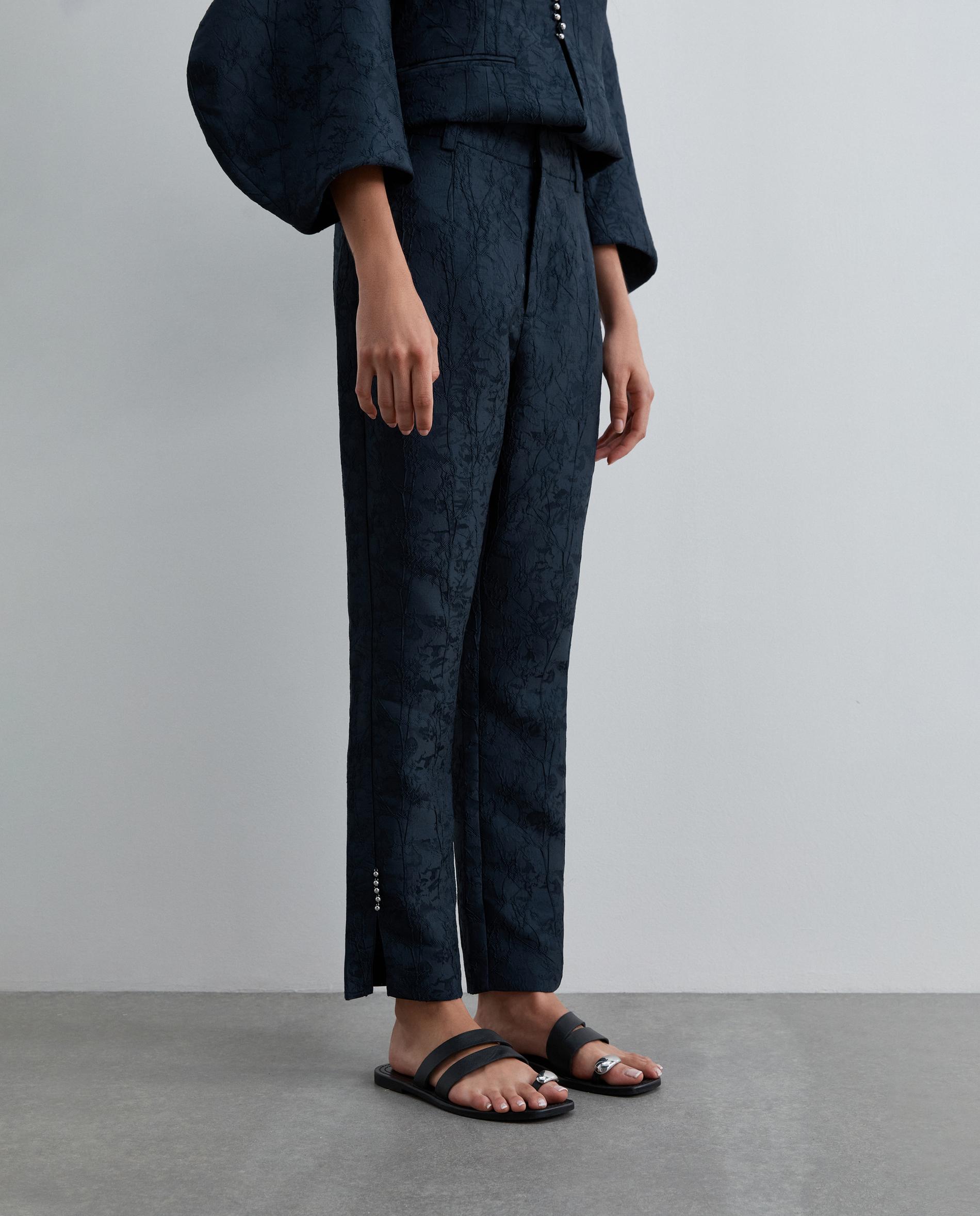 Calças com Corte a Direito Relaxed Fit em Tecido Jacquard Navy-2