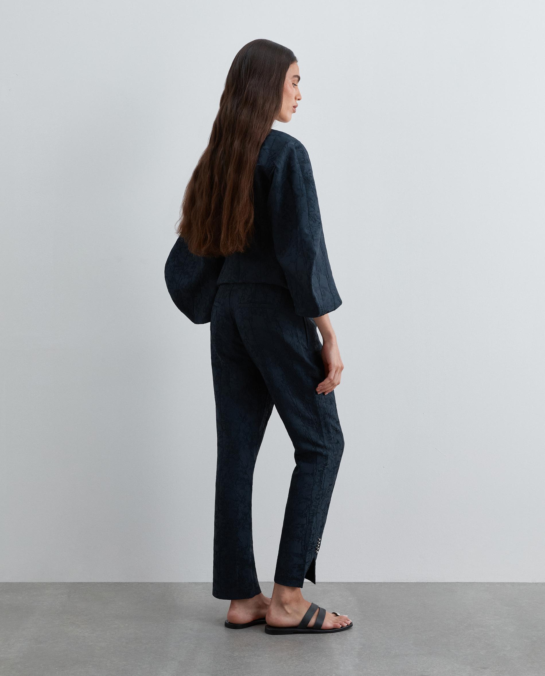 Calças com Corte a Direito Relaxed Fit em Tecido Jacquard Navy-3