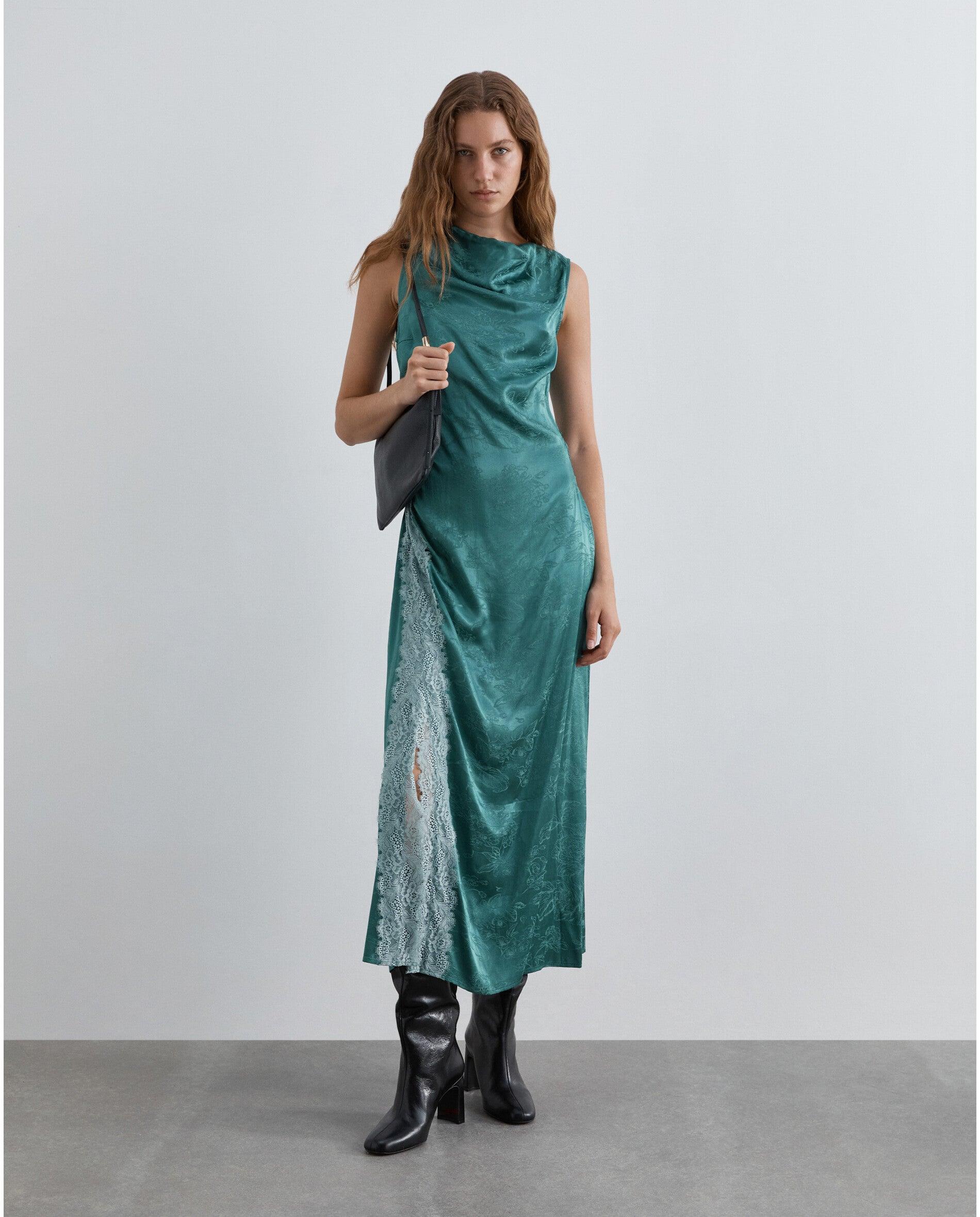 Imagem 0 de Vestido Midi em Tecido Jacquard com Renda