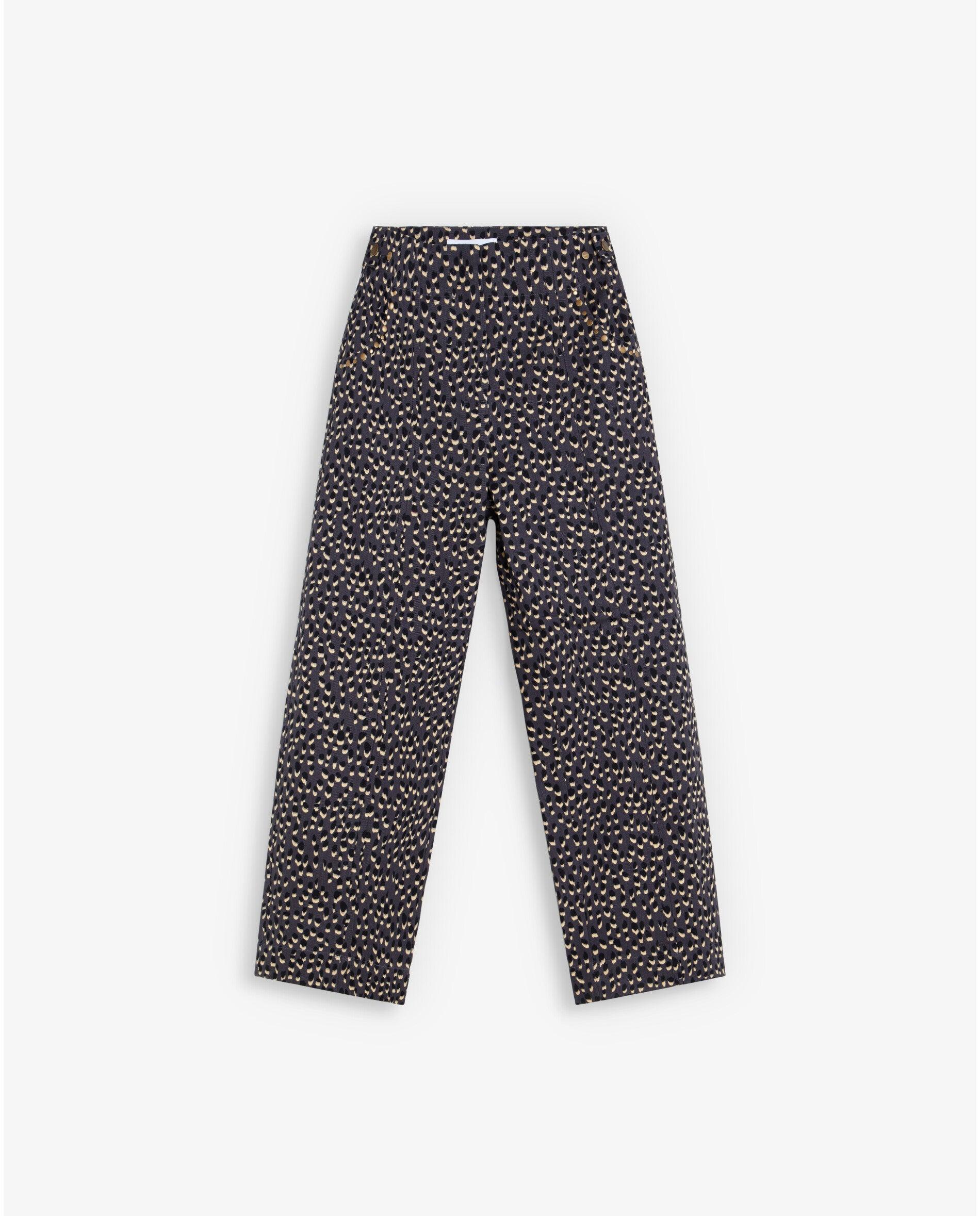 Imagem 0 de Calças com Corte a Direito Animal Print com Detalhe de Tachas