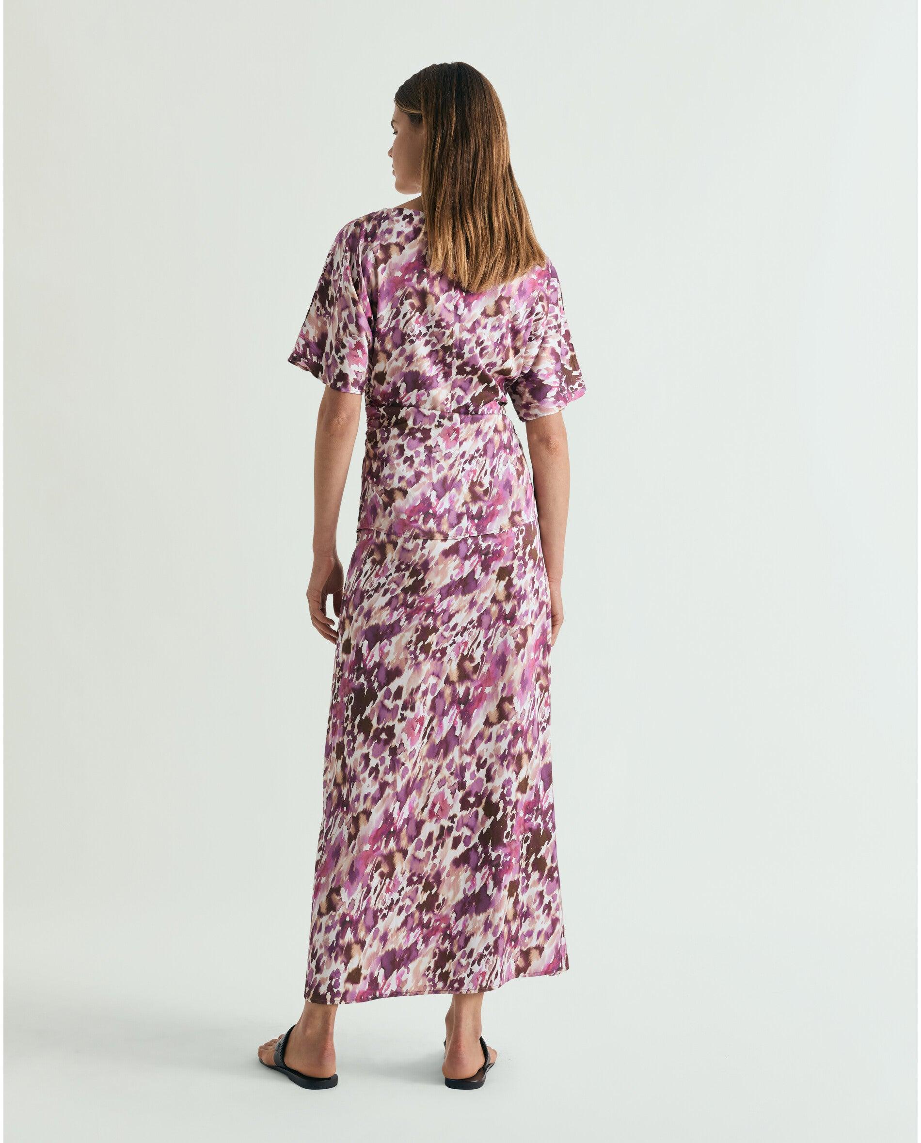 Saia Midi Estampada em Tecido Acetinado Rosa-3