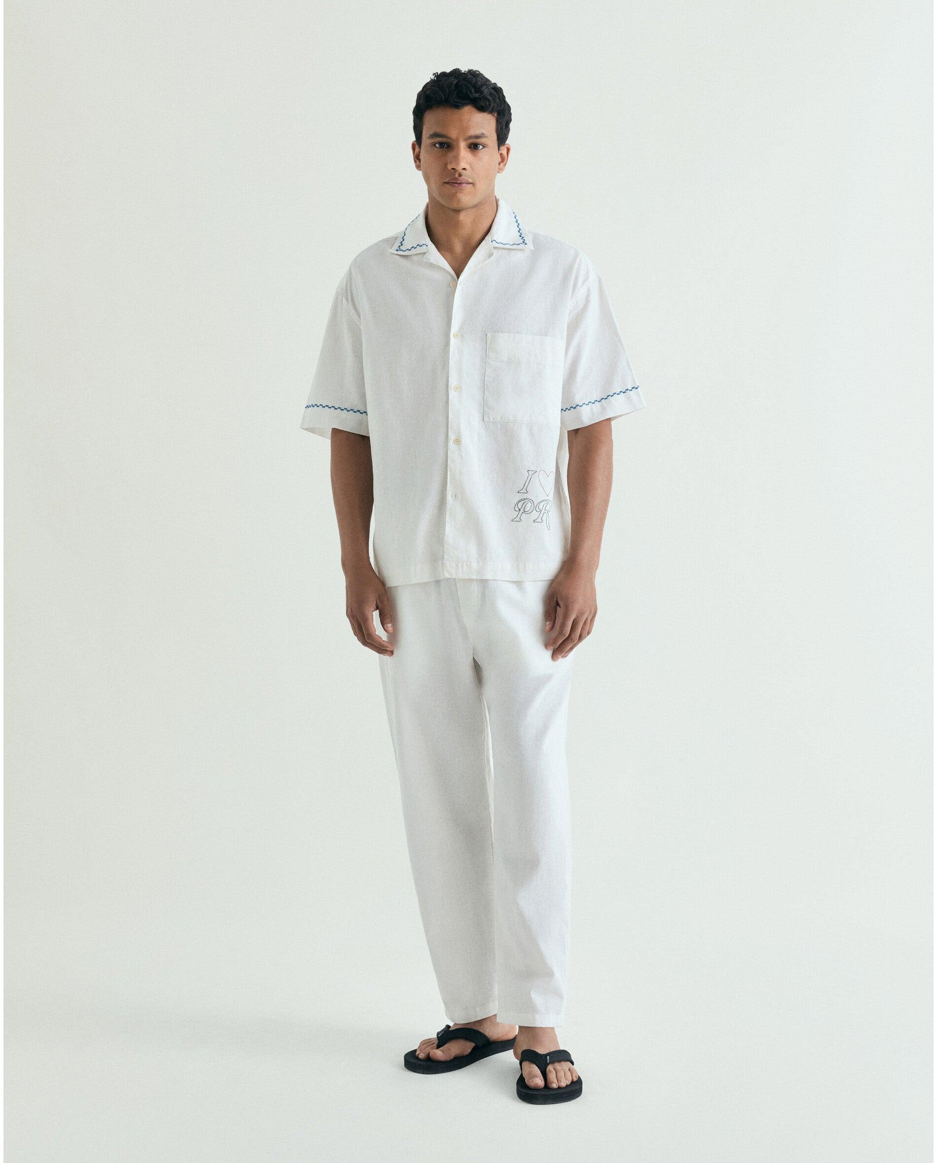 Camisa de Manga Curta com Detalhes Bordados e Bolso Branco-3