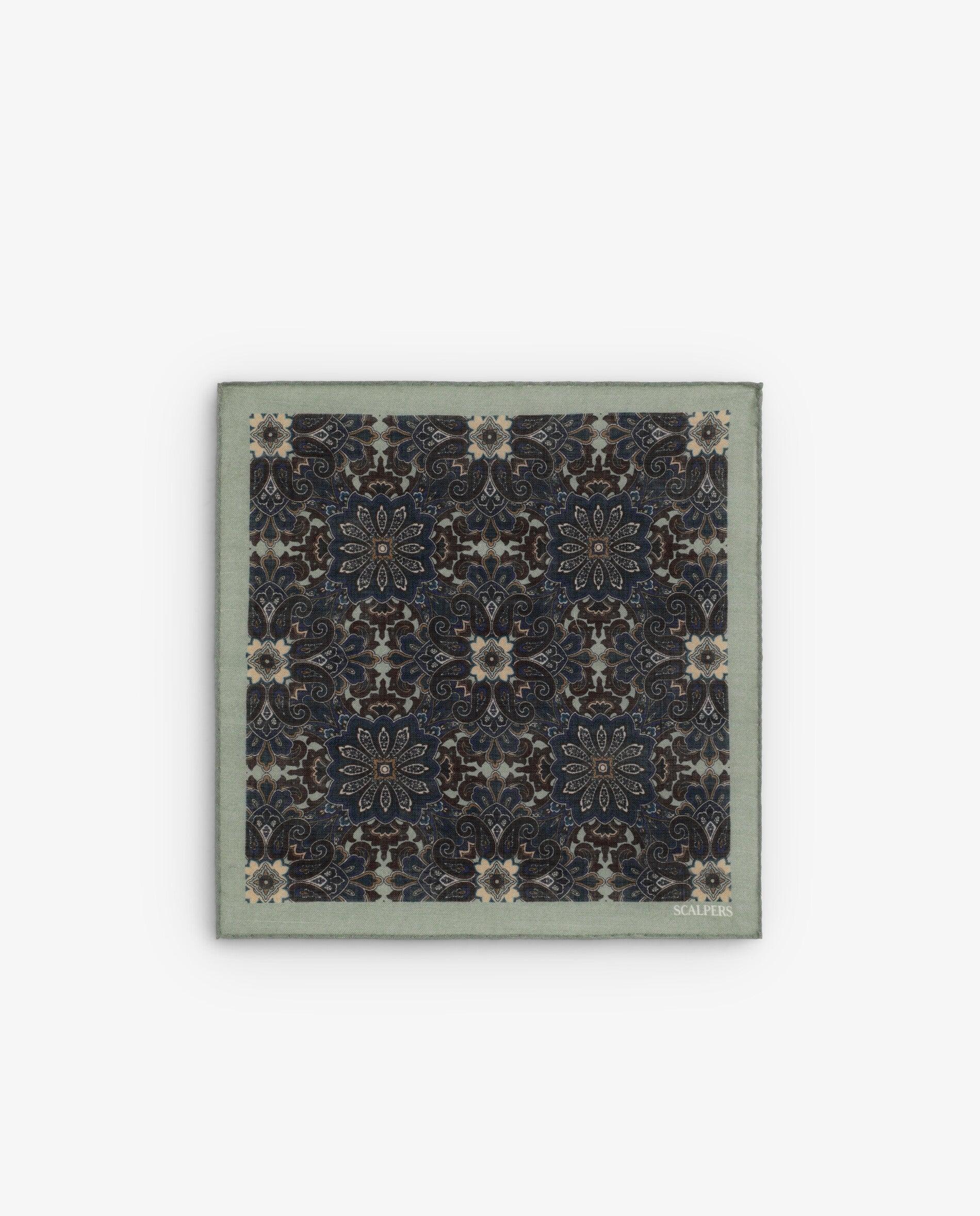 Imagem 0 de Écharpe em Lã e Caxemira com Estampado Ornamental