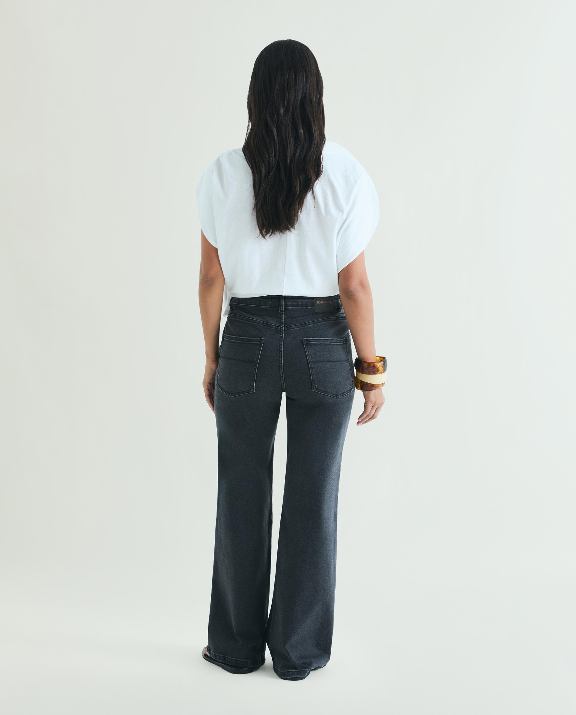Jeans Bootcut Ligeiramente Elásticos Preto-3