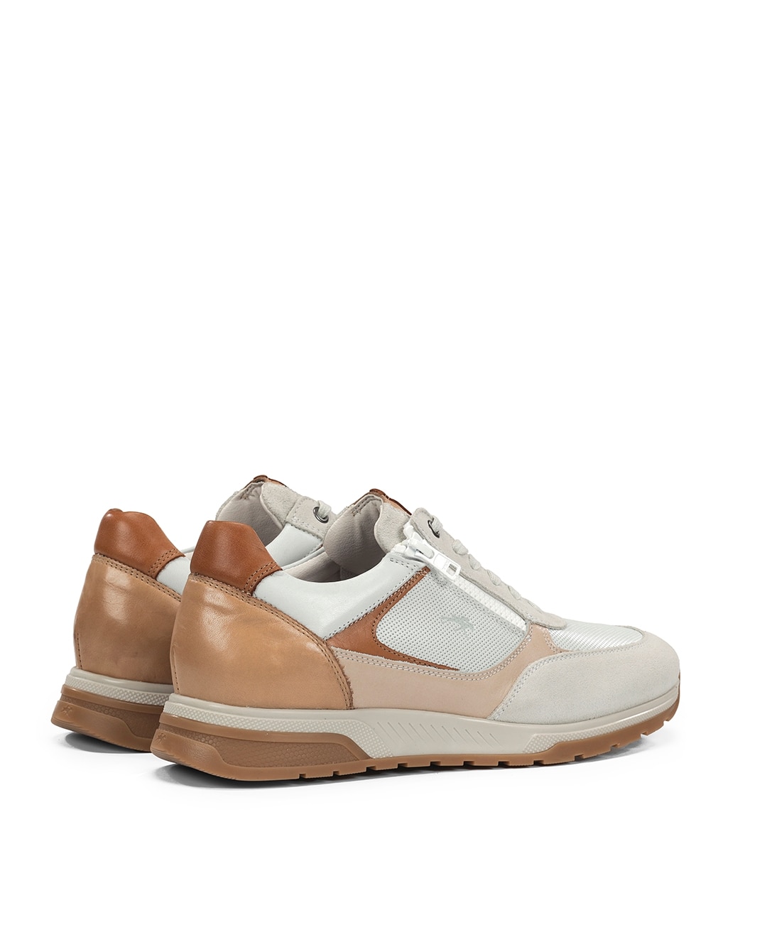 Sapatos de Cordões Fabricados em Camurça Branco-3