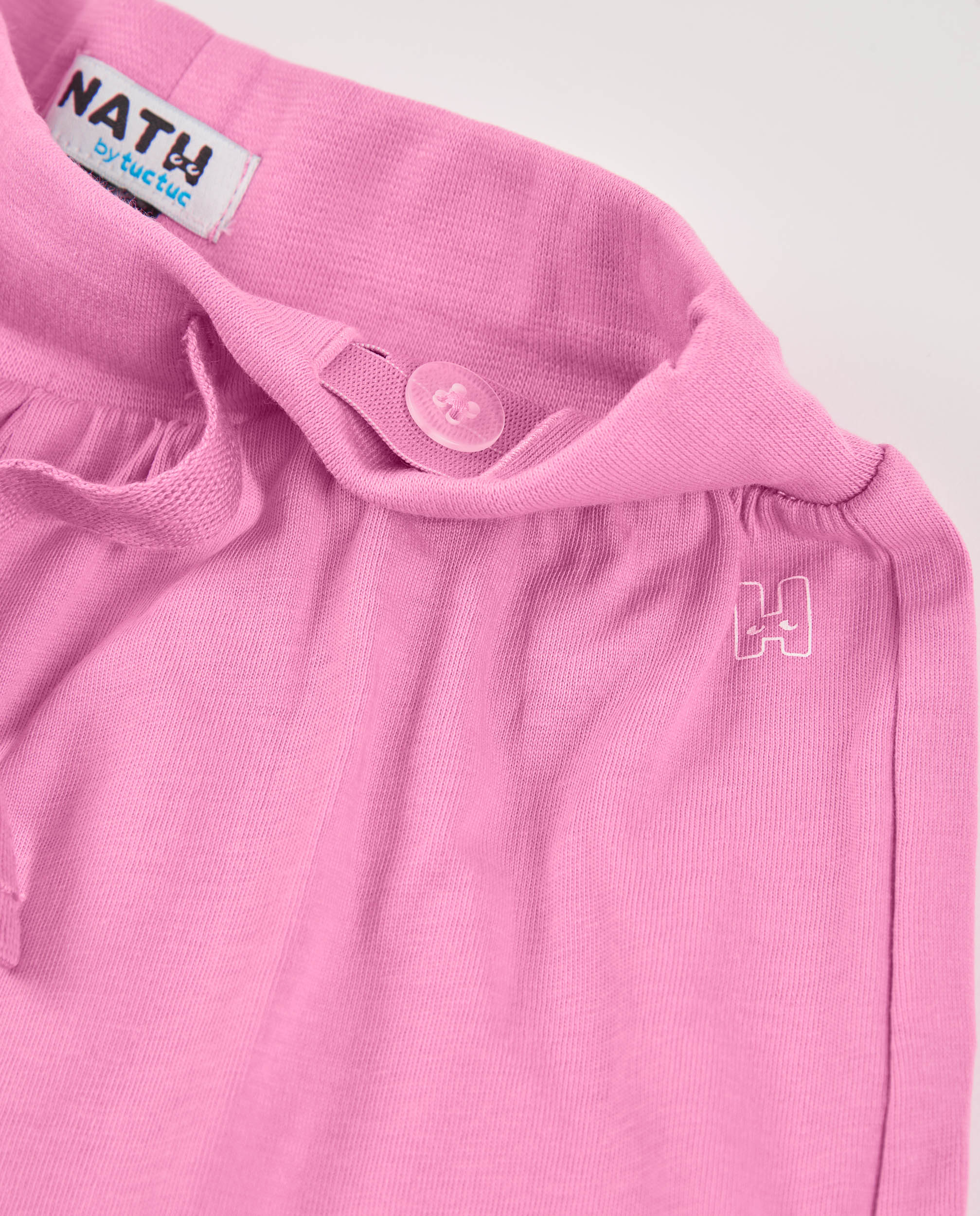 Short Infantil de Malha e Corte Folgado Rosa-3