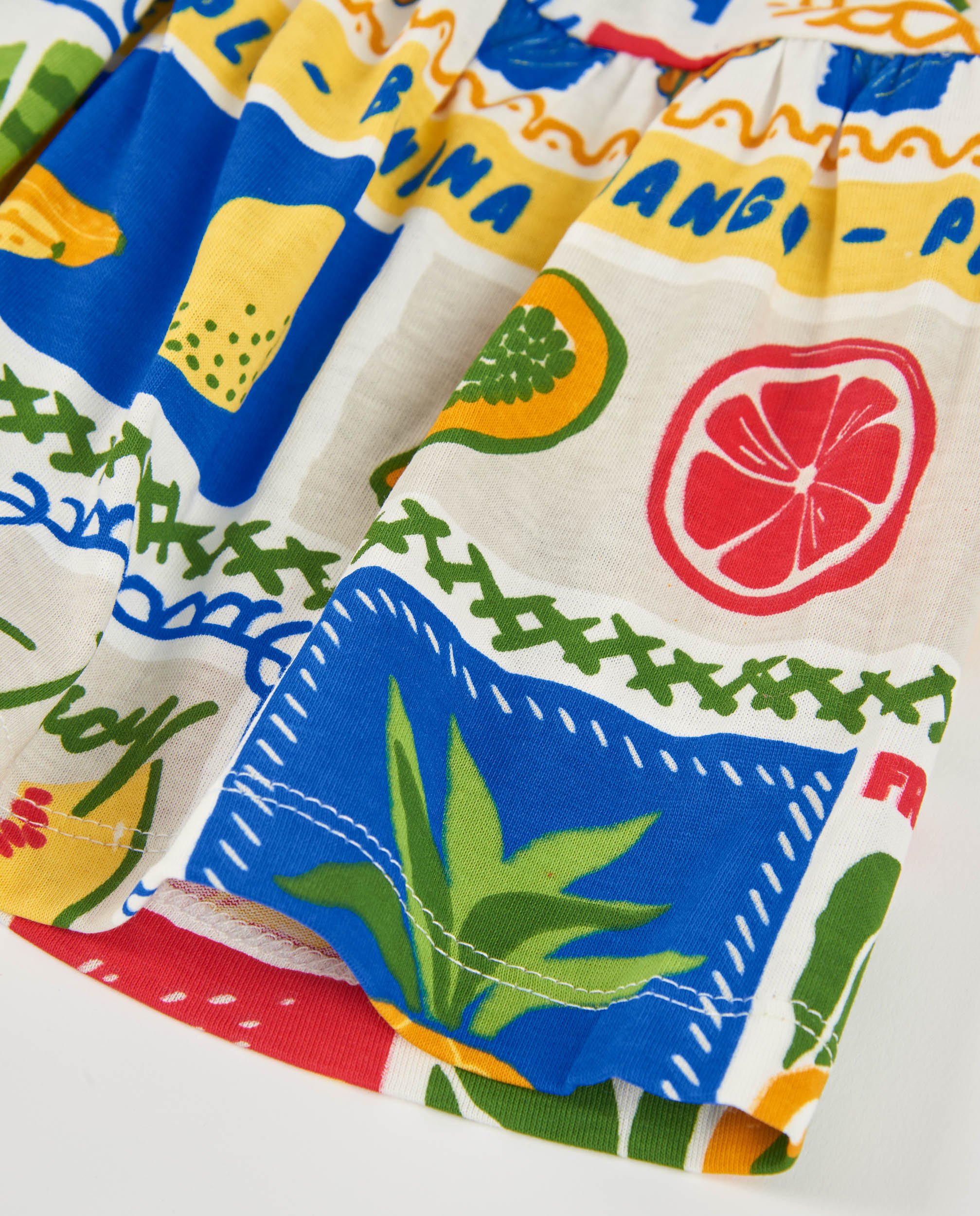 Calções de Malha com Inspiração Frutal Bege-4
