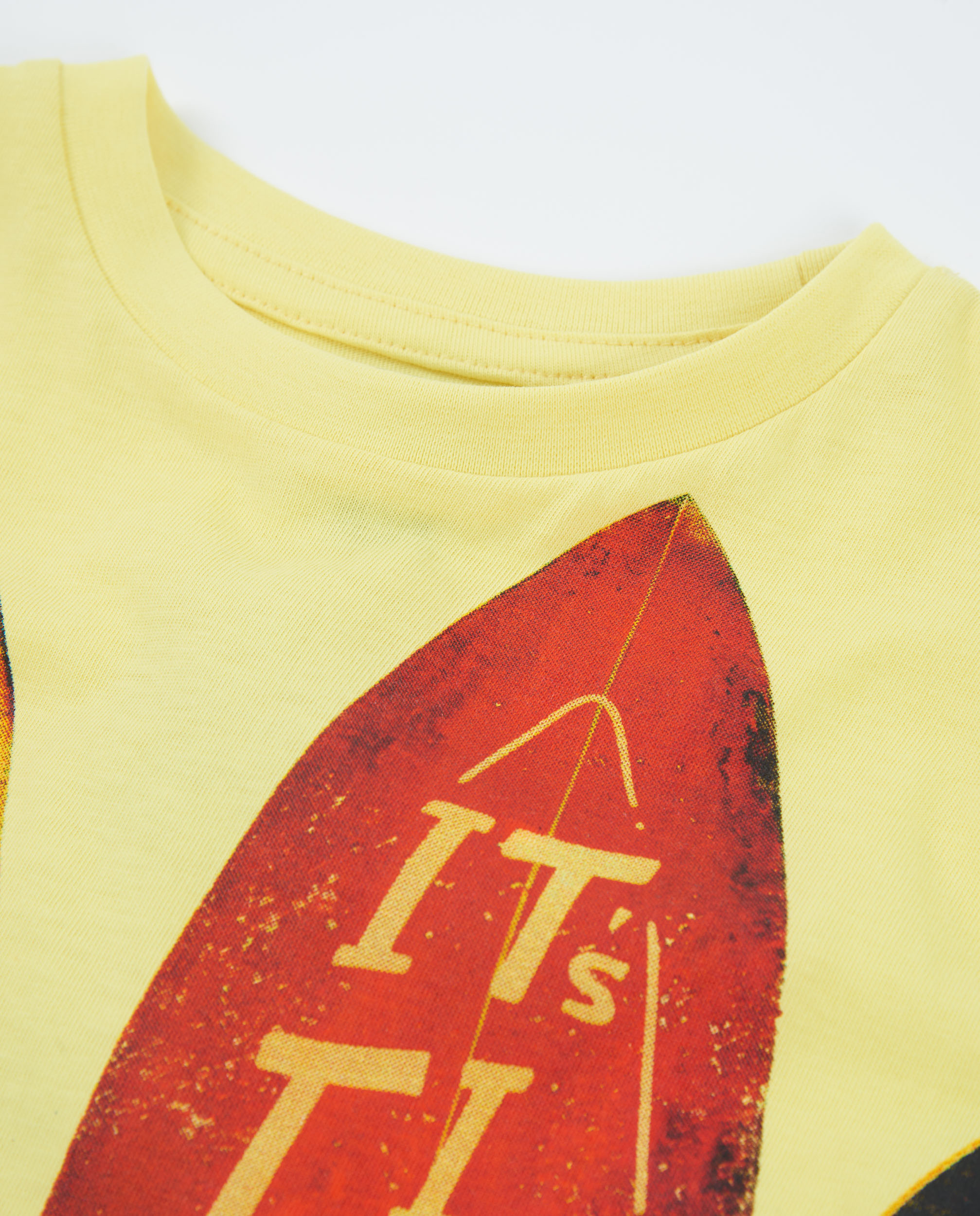 T-shirt Infantil de Malha com Pranchas de Surf Tuc tuc Amarelo-4