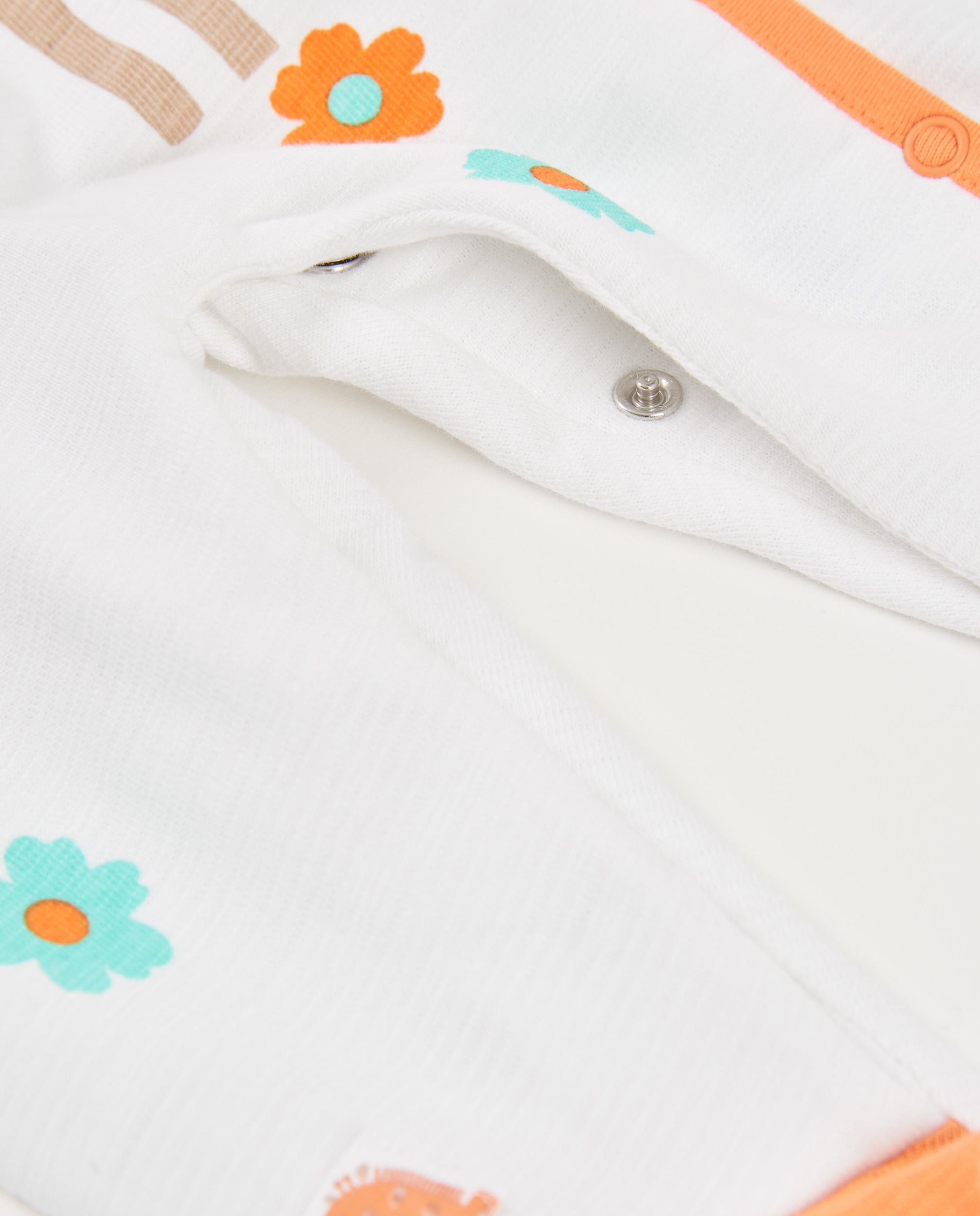 Babygrow para Bebé de Malha e Fecho Lateral Tuc tuc Branco-4