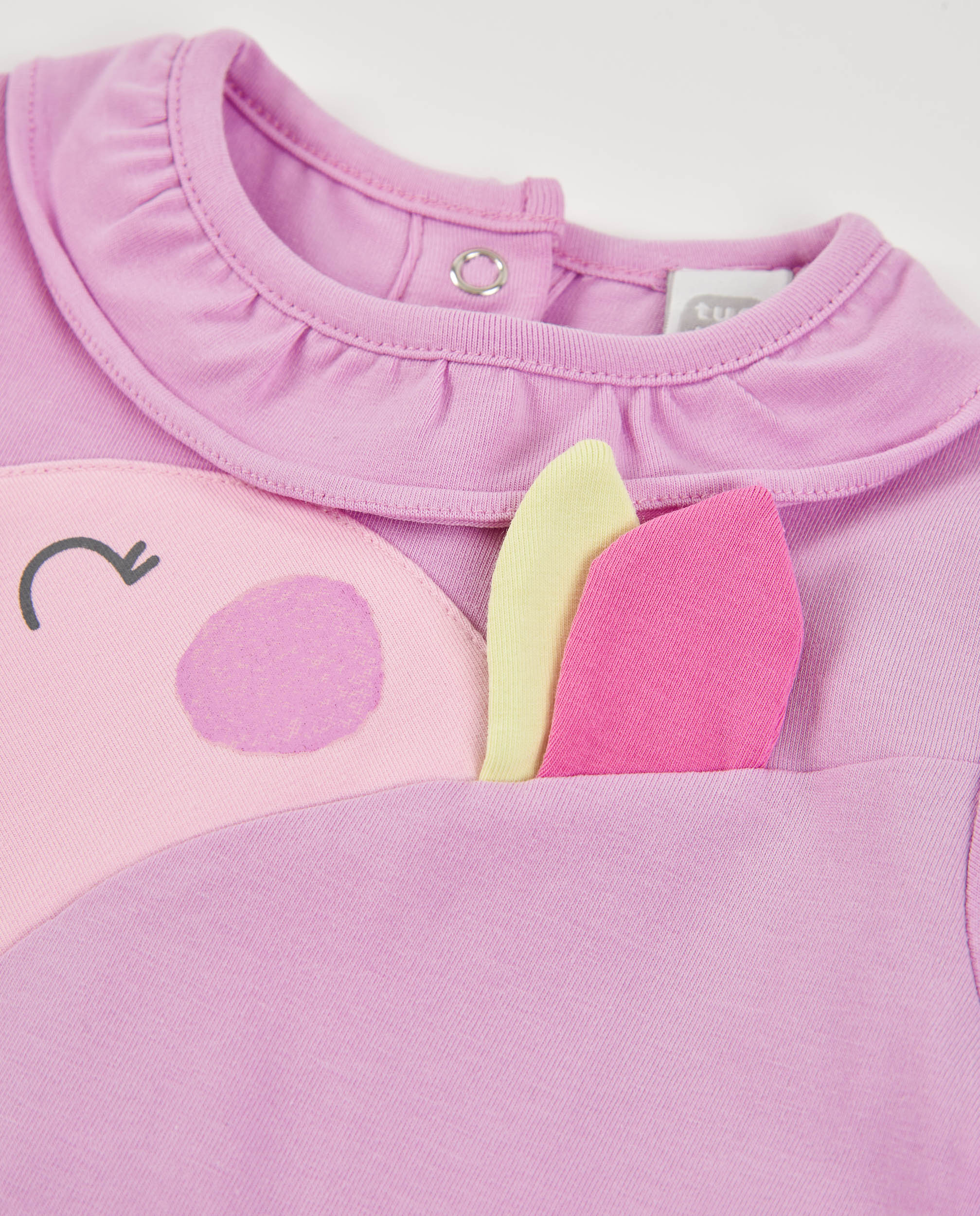 Babygrow para Bebé de Malha e Detalhes em Relevo Rosa-3
