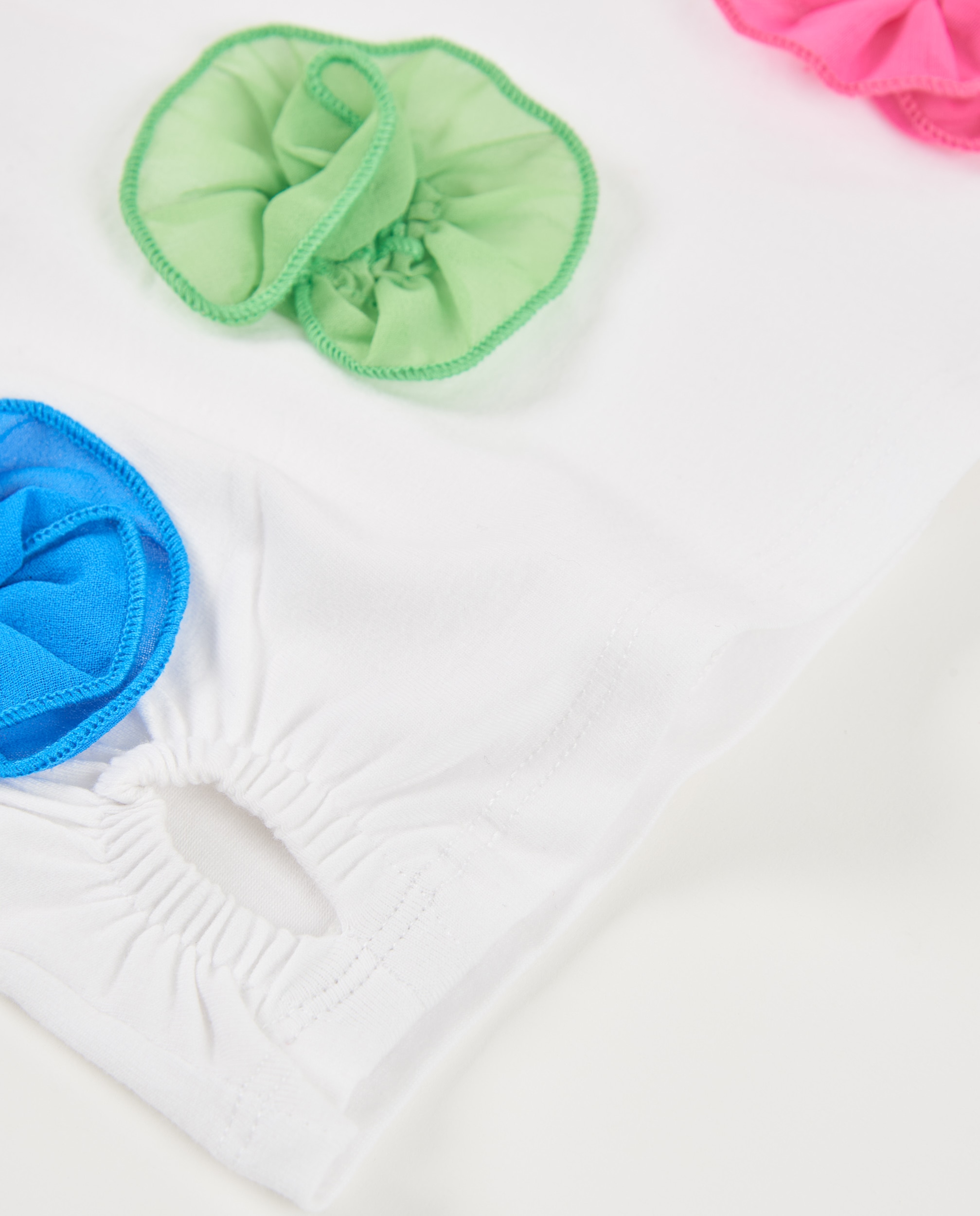 T-shirt Infantil de Malha e Flores em Volume Tuc tuc Branco-4