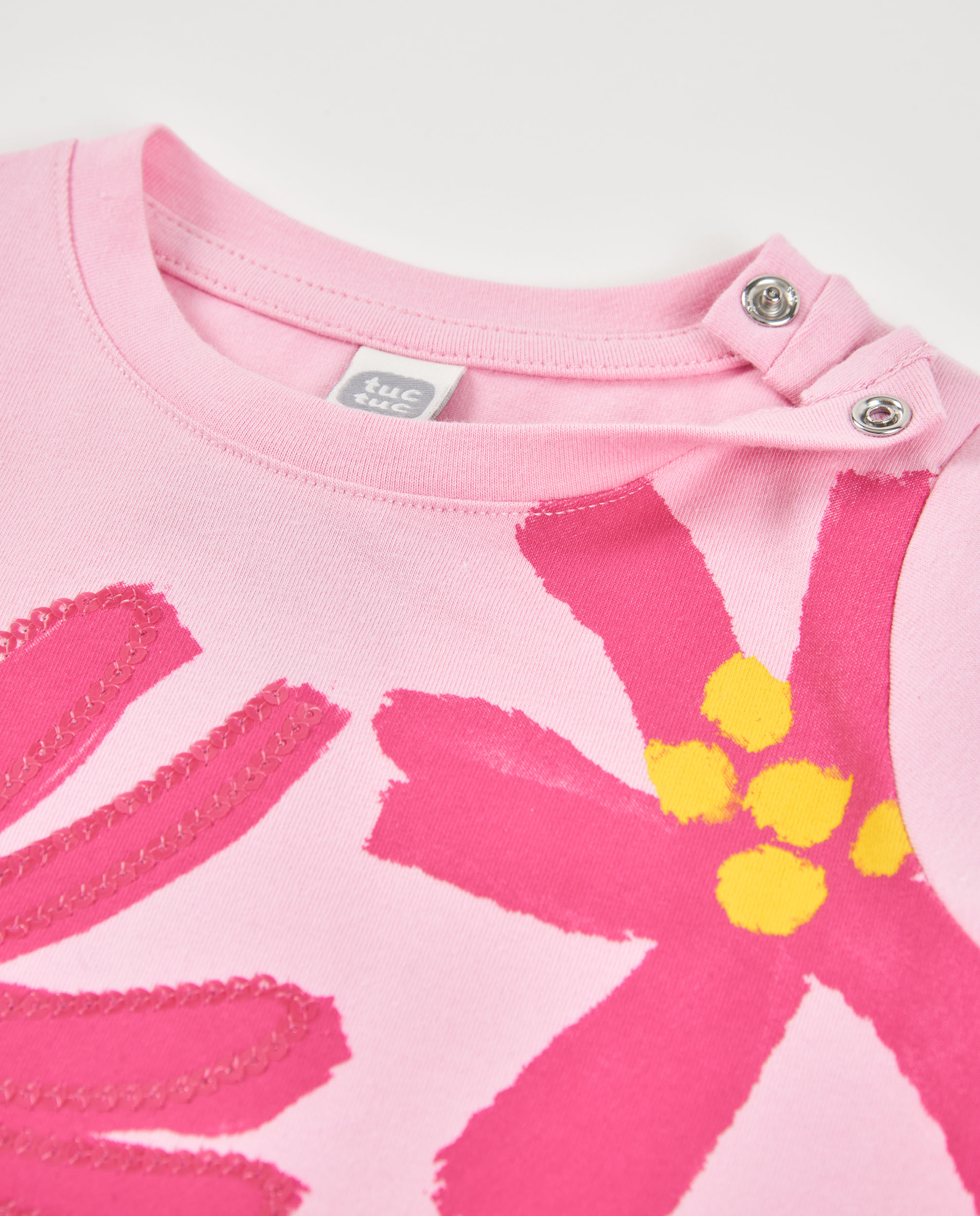 T-shirt Infantil de Malha e Detalhes Brilhantes Rosa-3
